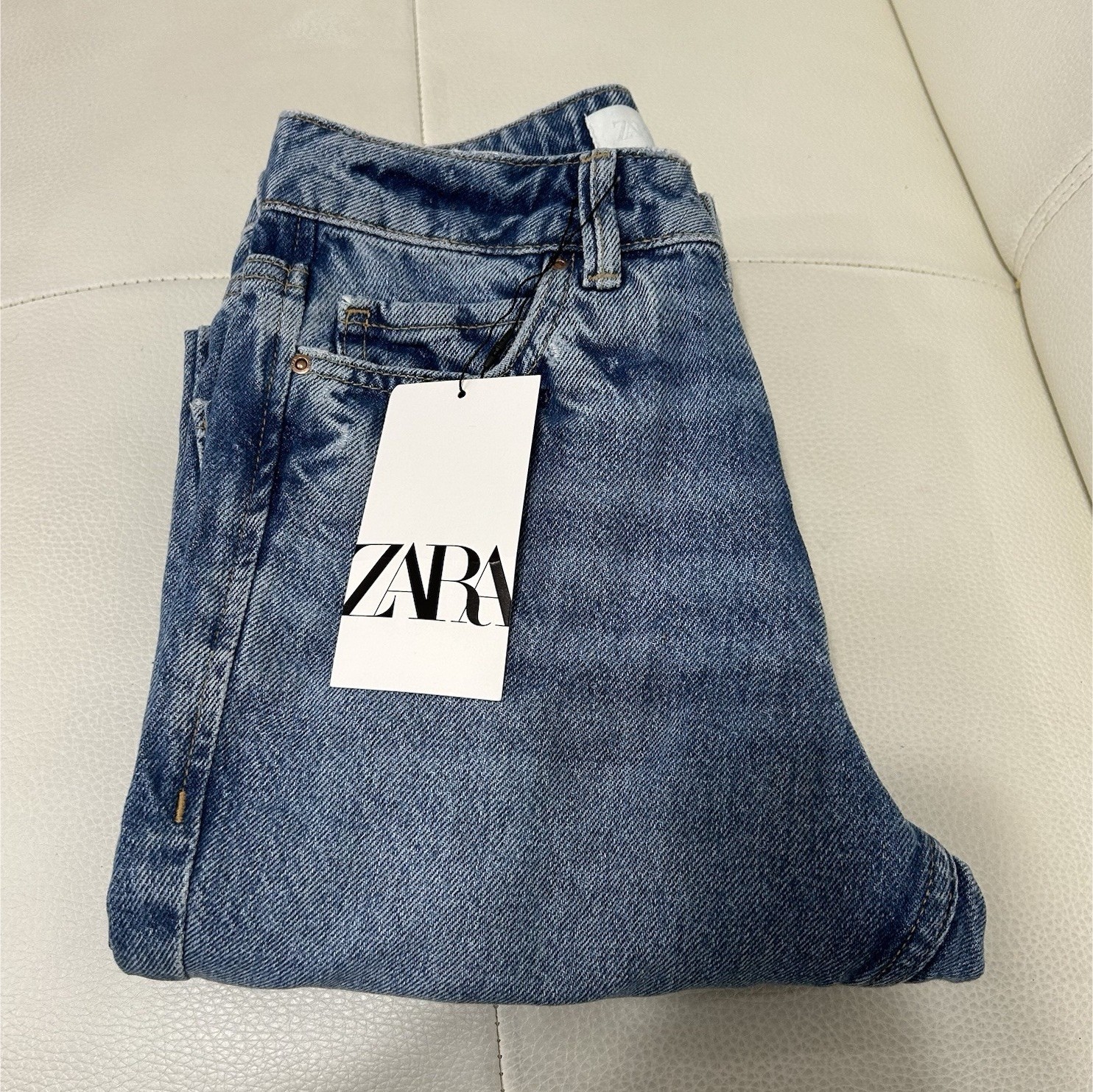 ZARA Women’s Blue Denim Jeans High Rise Straight Leg Light Wash NWT Size 0