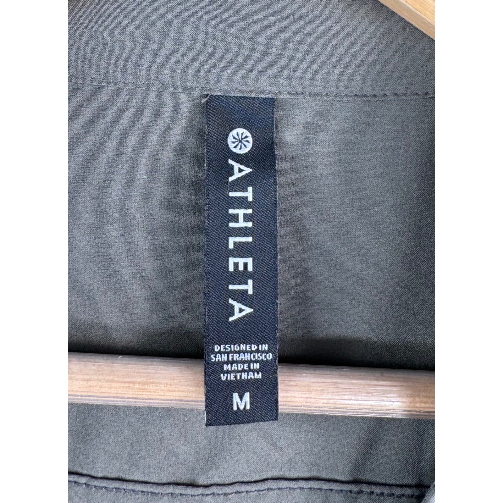 Athleta Zuma Mountain shirt Dress sz M athleisure hiking utility