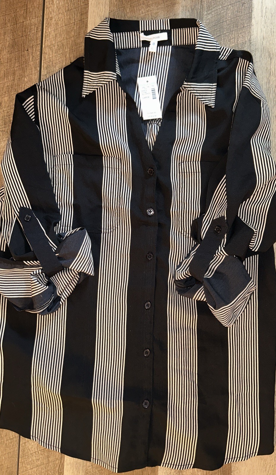 Maurice’s Women Light Weight Striped Collared Button Down Blouse Shirt Large NWT