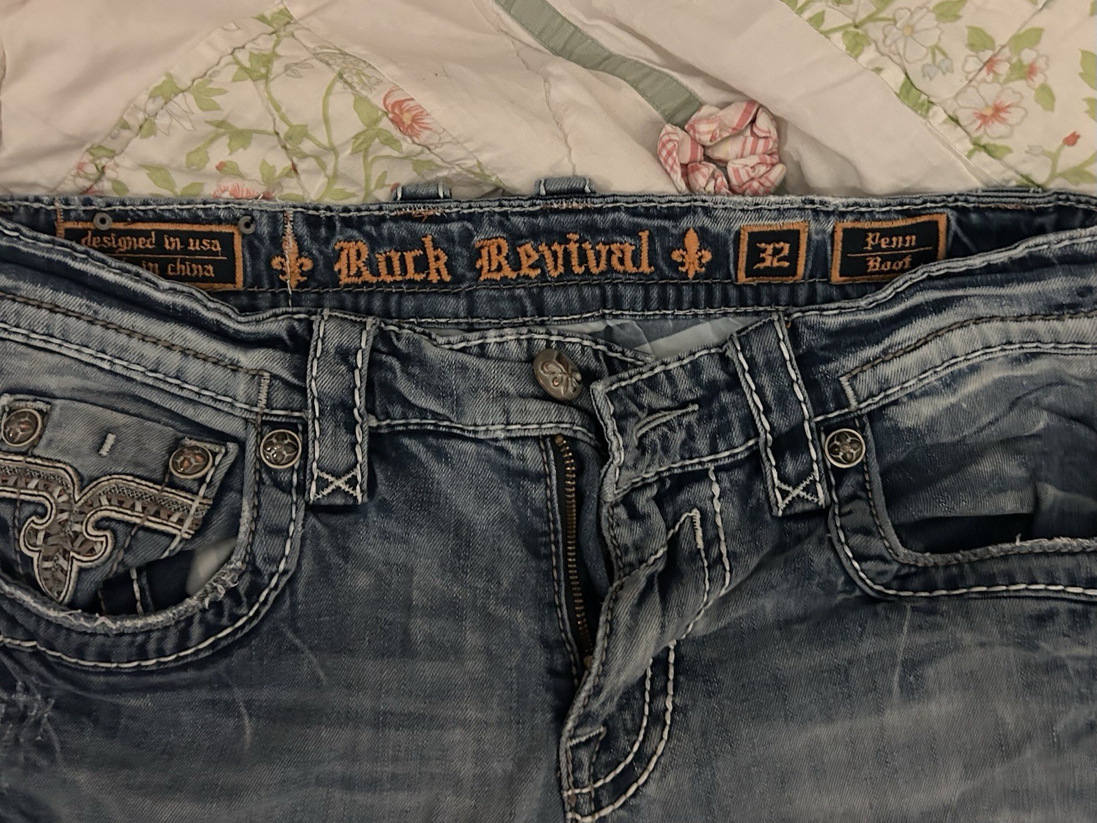 Rock Revival Men’s Blue Medium Wash Bootcut Denim Jeans Embroidered Distressed