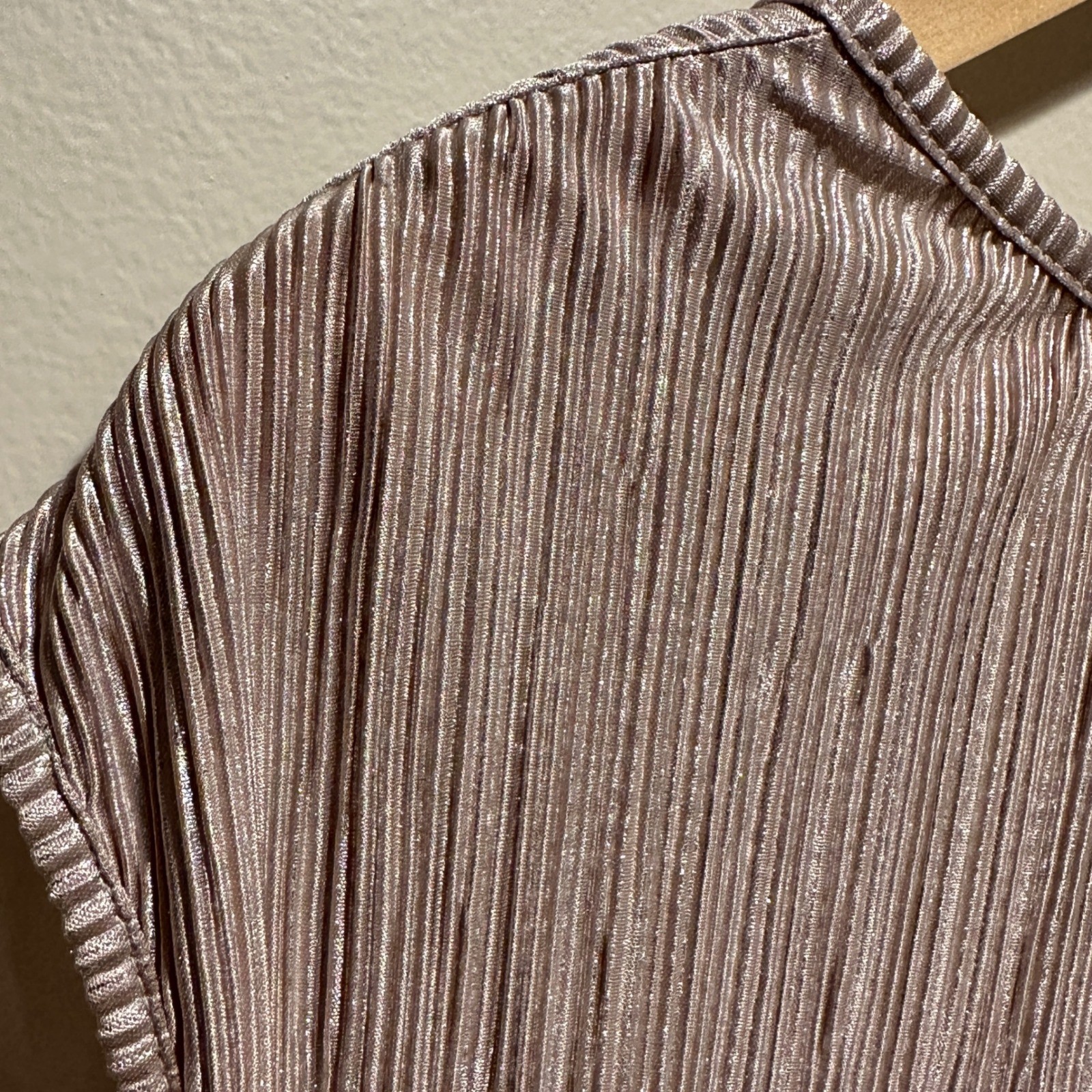 The Odells Pleated High Low Metallic Blouse Womens S Gold Shimmer Dressy Party