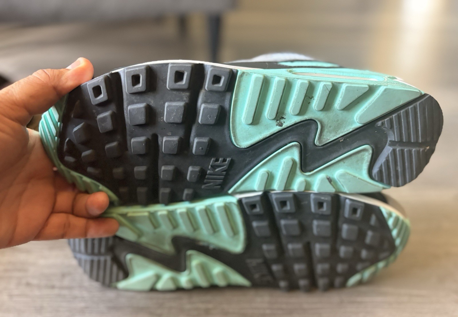Nike Air Max 90 Hyper Turquoise Sneakers CD0881-100 Men Size 9