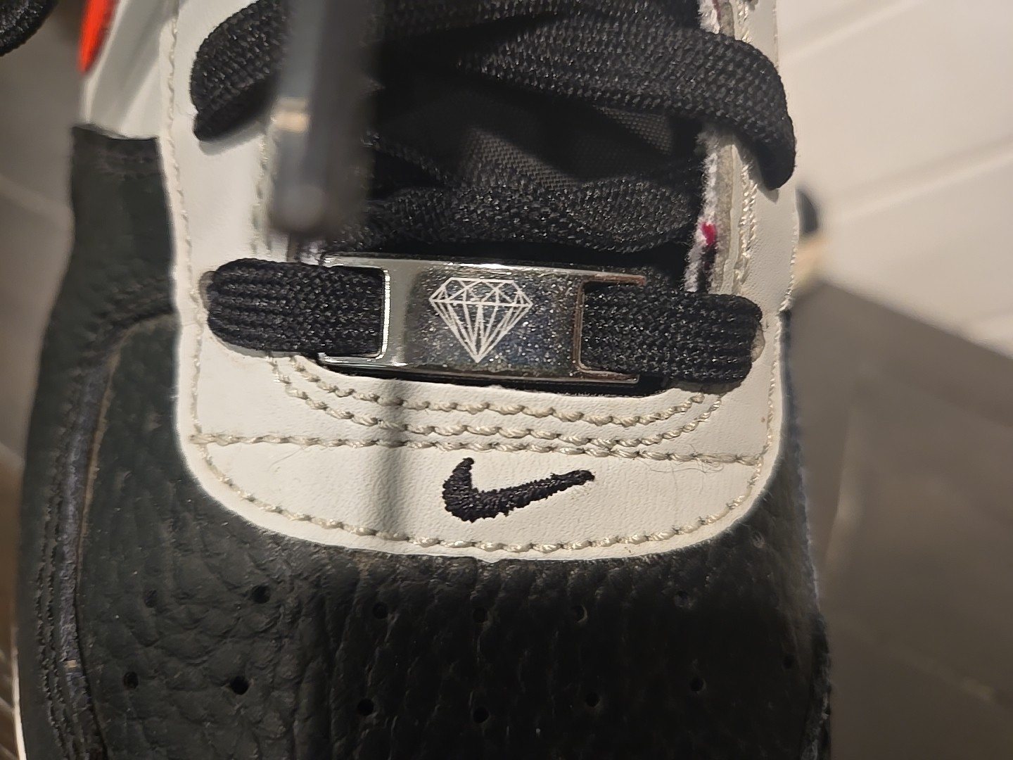 Nike Air Force 1 Low LV8 Black NBA 75th Trail Blazers Youth Size 7Y DJ9993-001