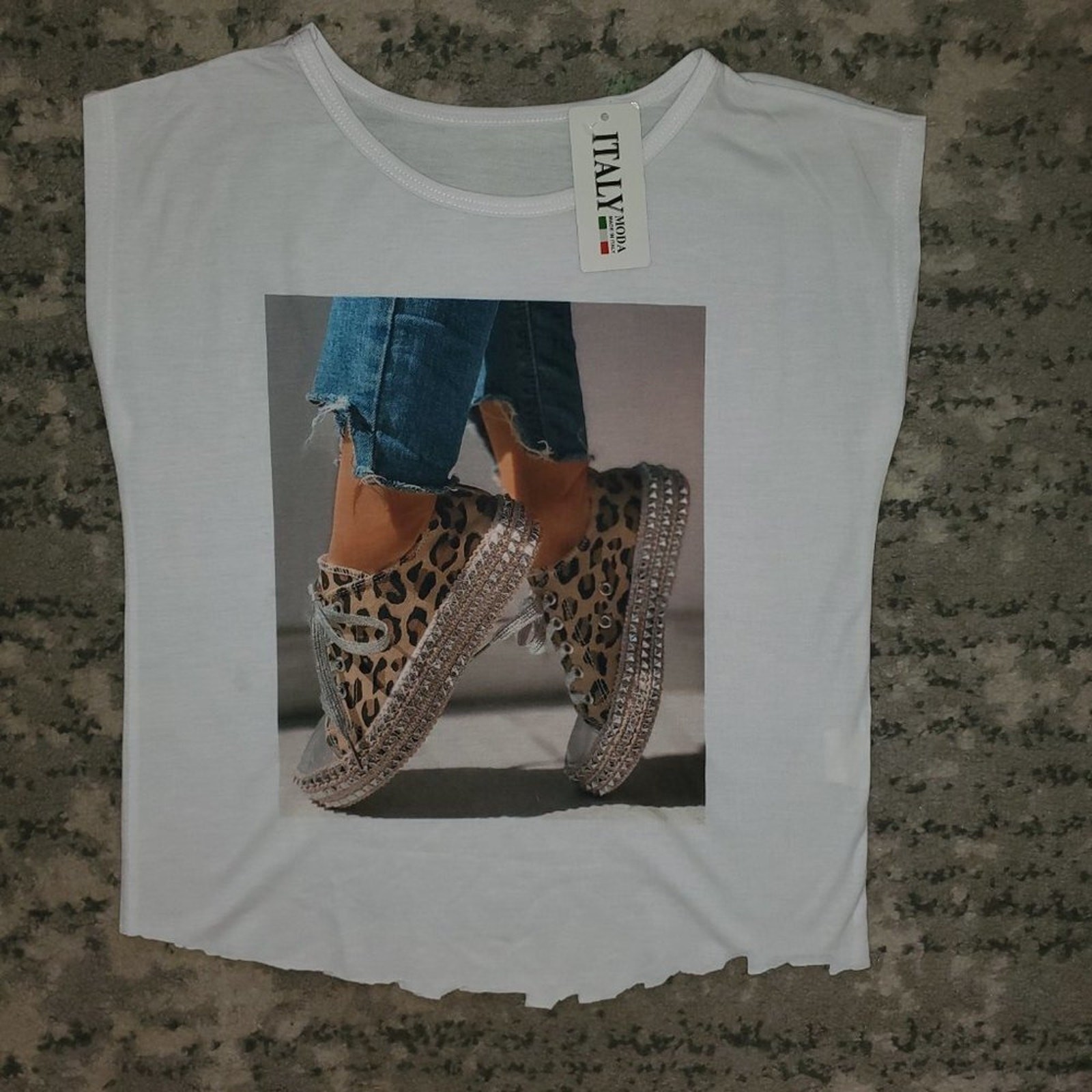 Fashion Top Leopard Tennis Shoes Image || Cut off || NWT Med