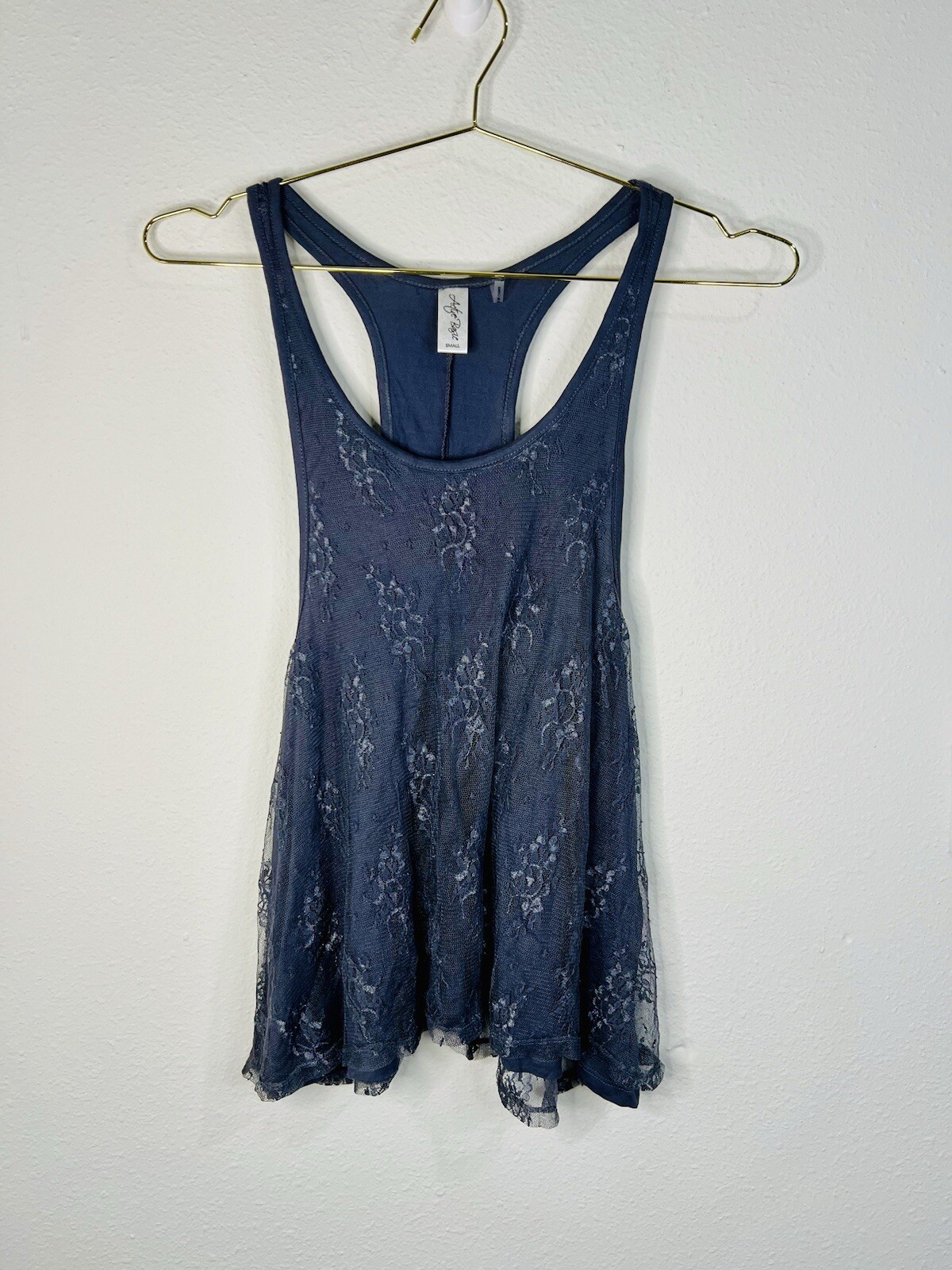 Active Basic Women’s Gray Lace Racerback Tank Top Small Flowy Boho Chic