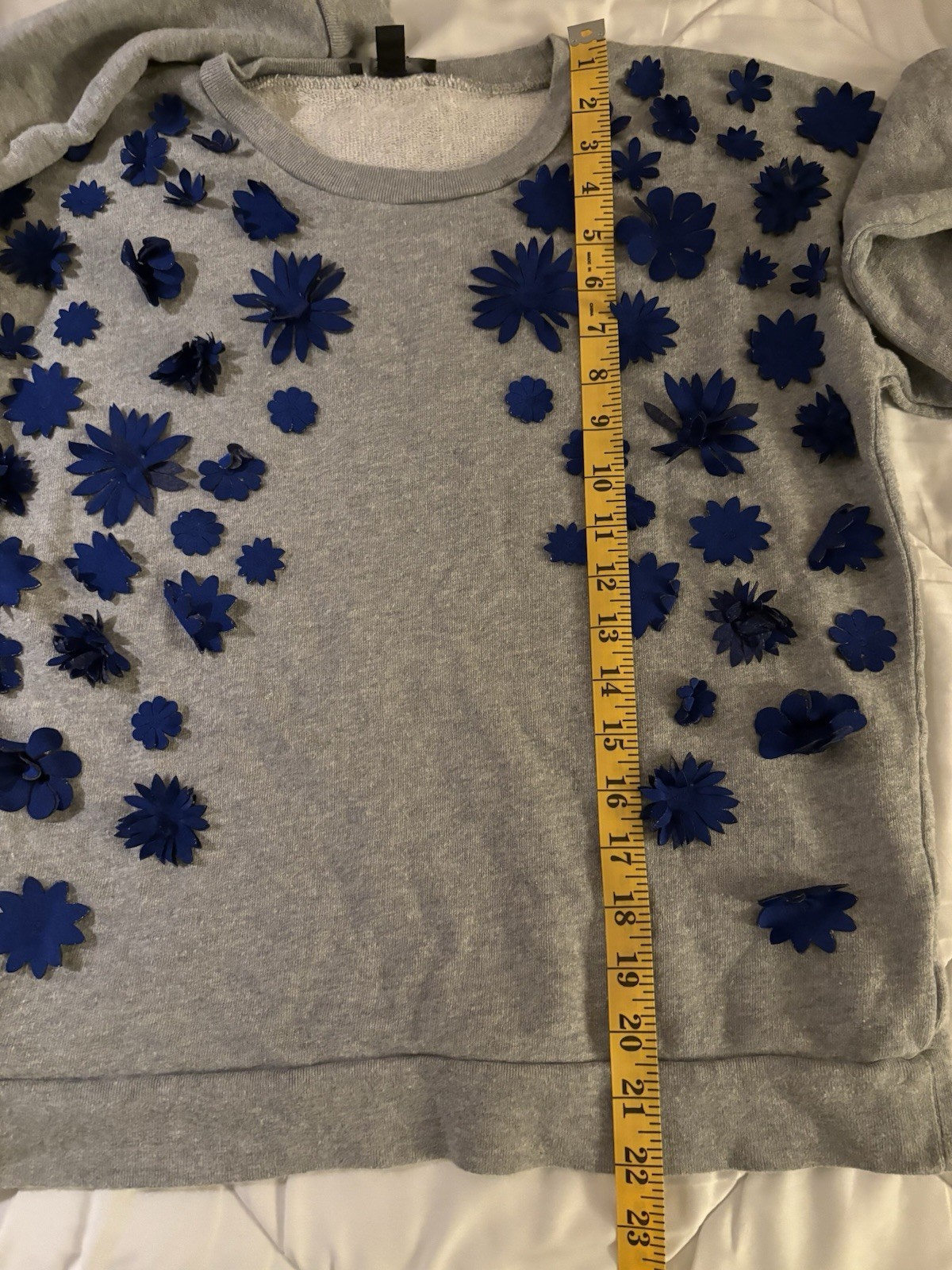 J.Crew Embellished Flower Sweatshirt XS JCrew Pullover Sweatshirt Hthr Quarry
