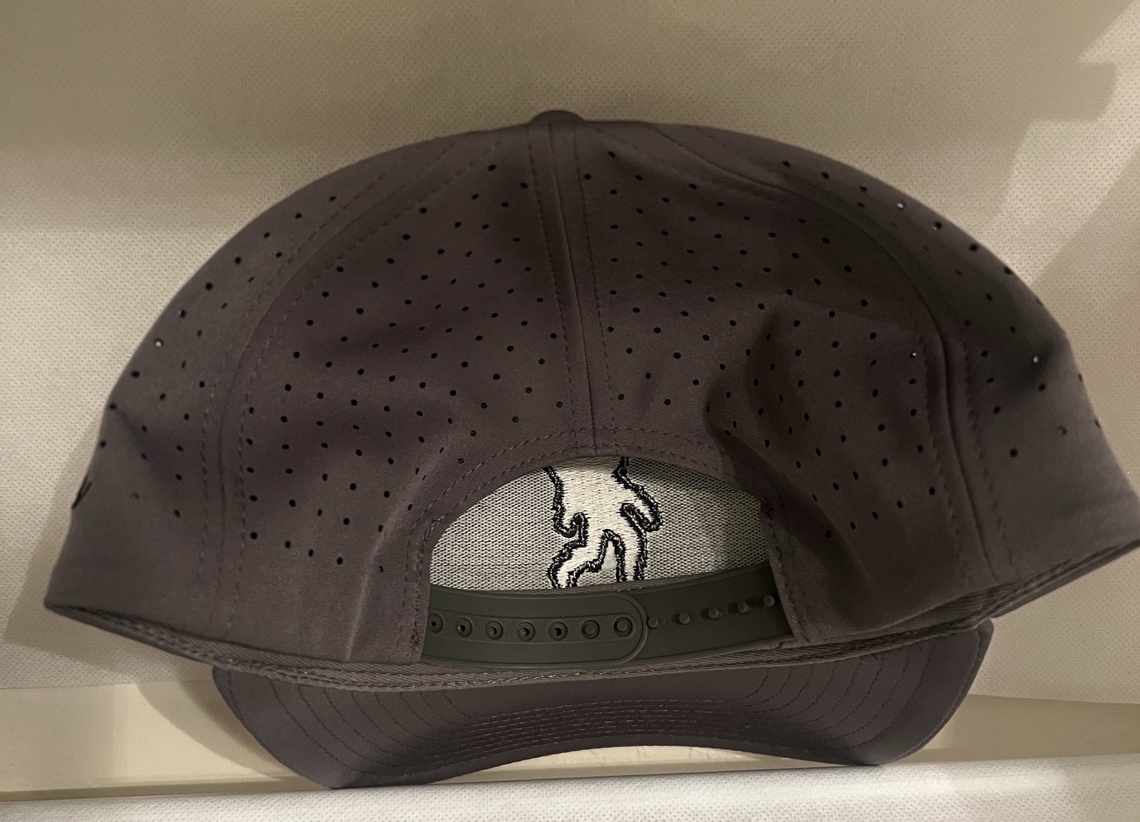 Waggle Golf Snapback Hat Gray Black Performance Rope Cap