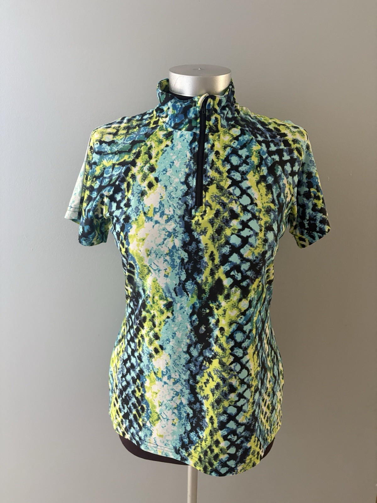 Tzu Tzu 1/4 Zip Golf Top Womens M Lime Yellow Blue Tennis Pickleball Stretch