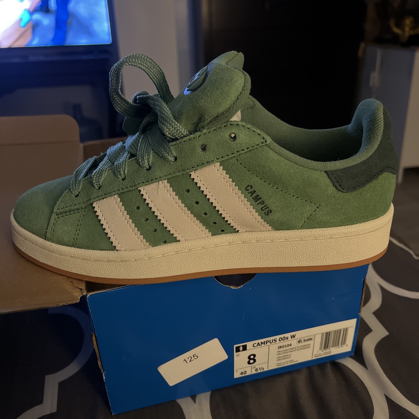 Authentic Women’s Adidas Campus 00s Green/Off White JR0104 Sizes 8