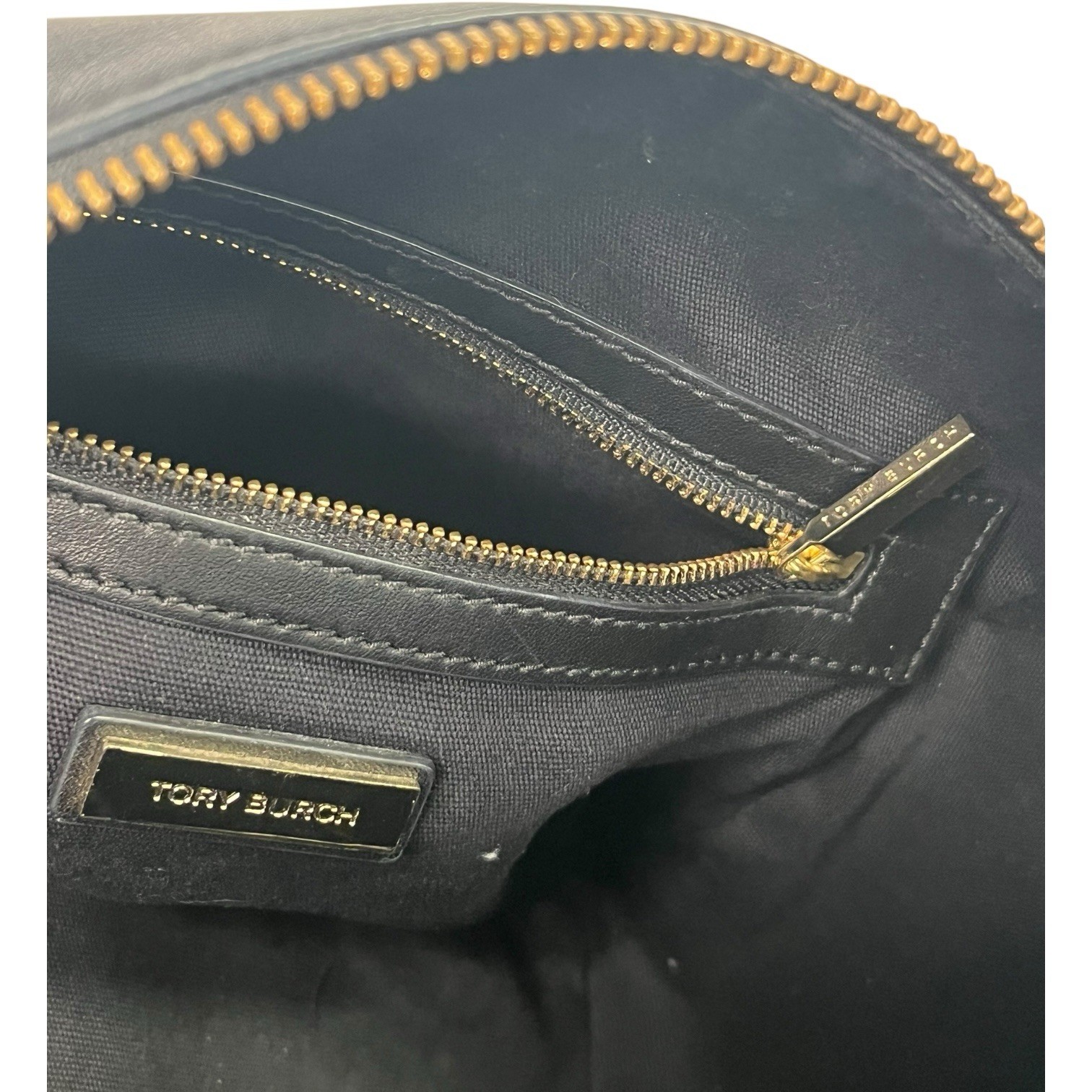 Tory Burch Robinson Satchel Womens Medium Black Leather Top Handle Designer