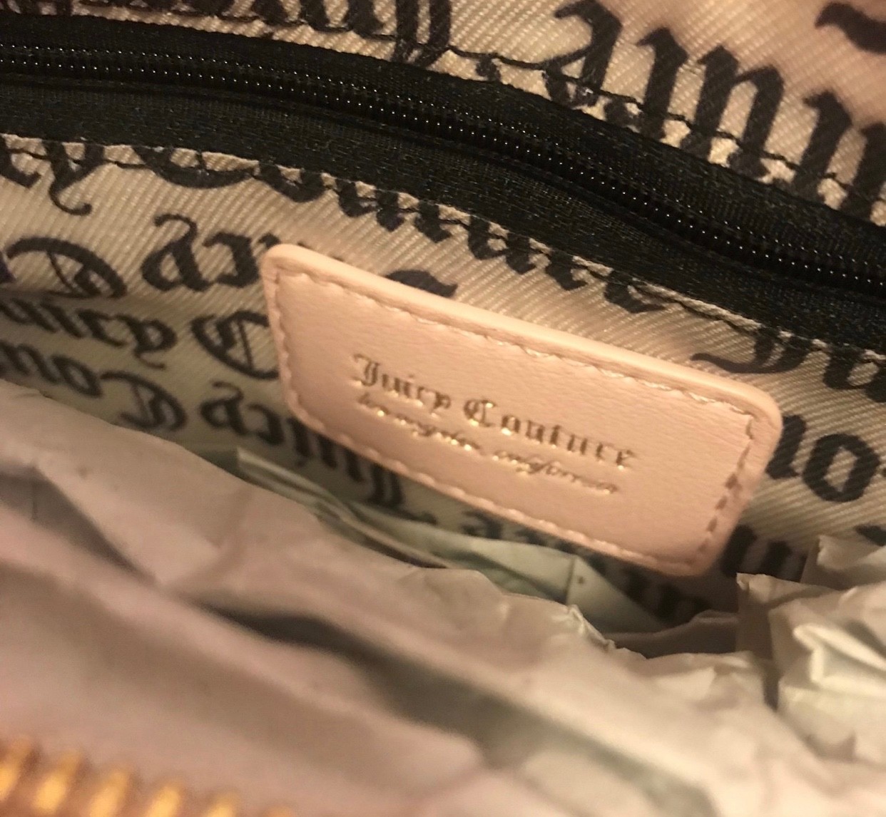JUICY COUTURE Light Pink Half Moon Crossbody purse