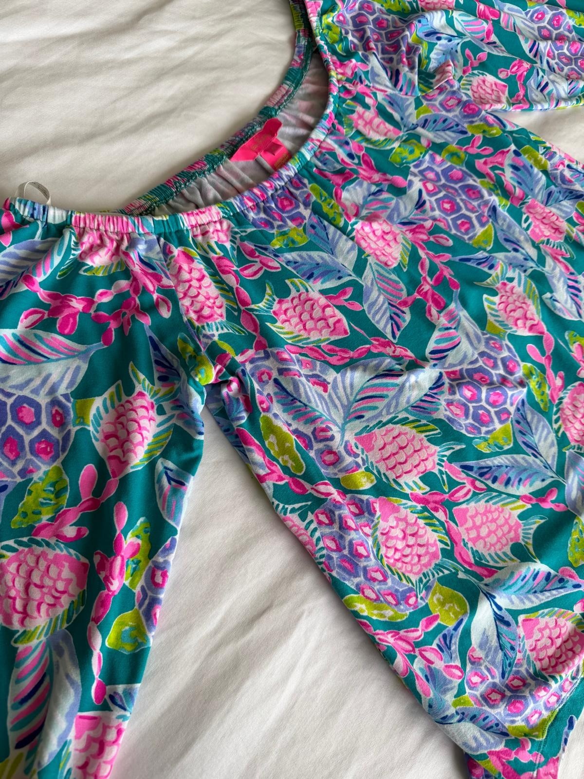 Lilly Pulitzer Lana Top Small Maldives Green Turtle Wave Off Shoulder
