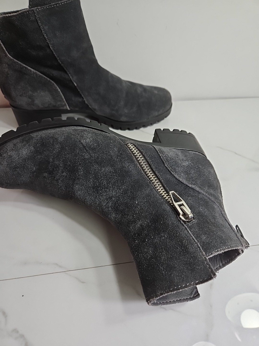 Dolce Vita Ash Gray Suede Leather Zipper Up Ankle Boots 7.5M