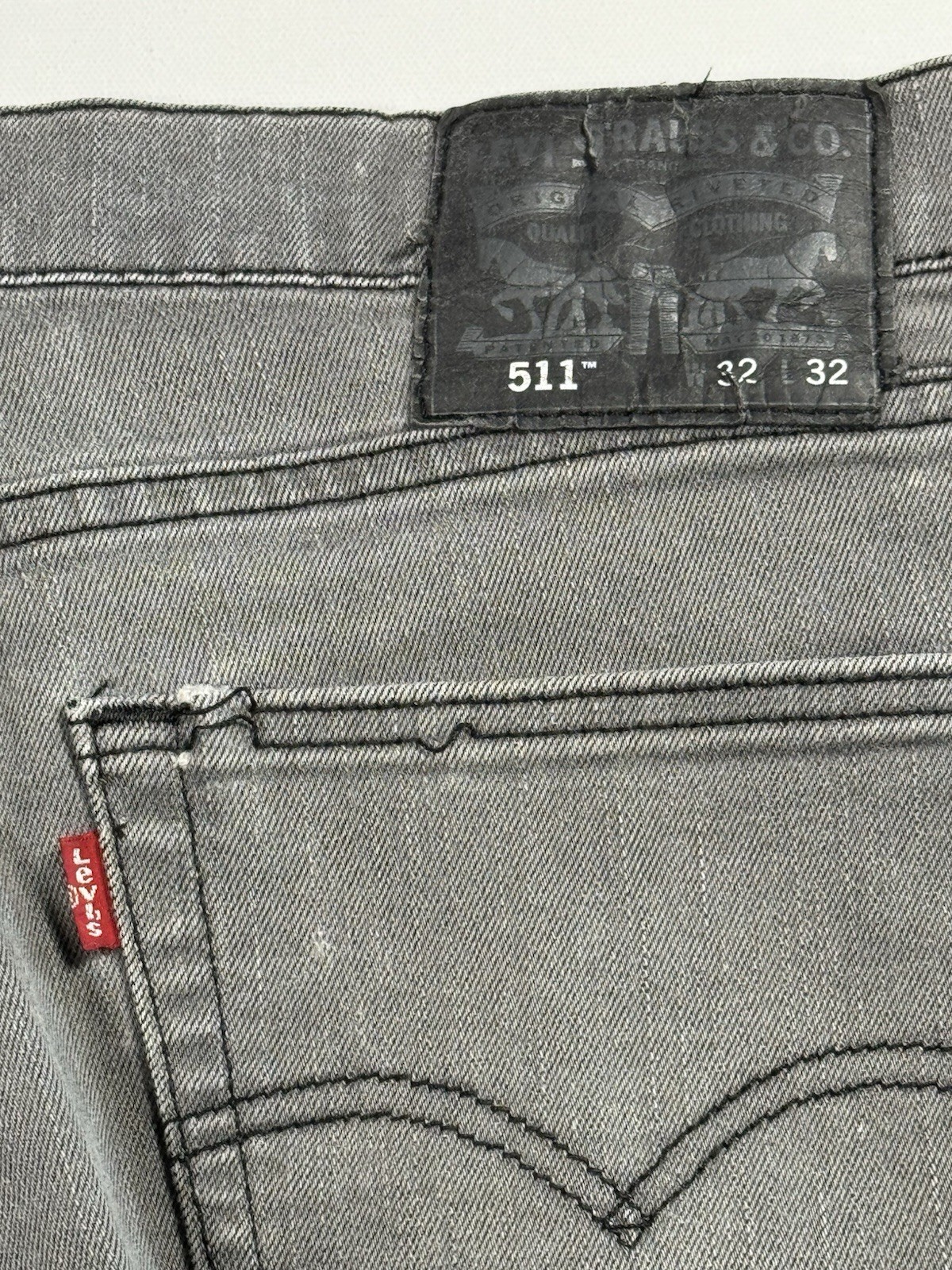 Levi’s 511 Slim Fit Jeans Men’s 32×32 Gray Denim Distressed Paint Splatter