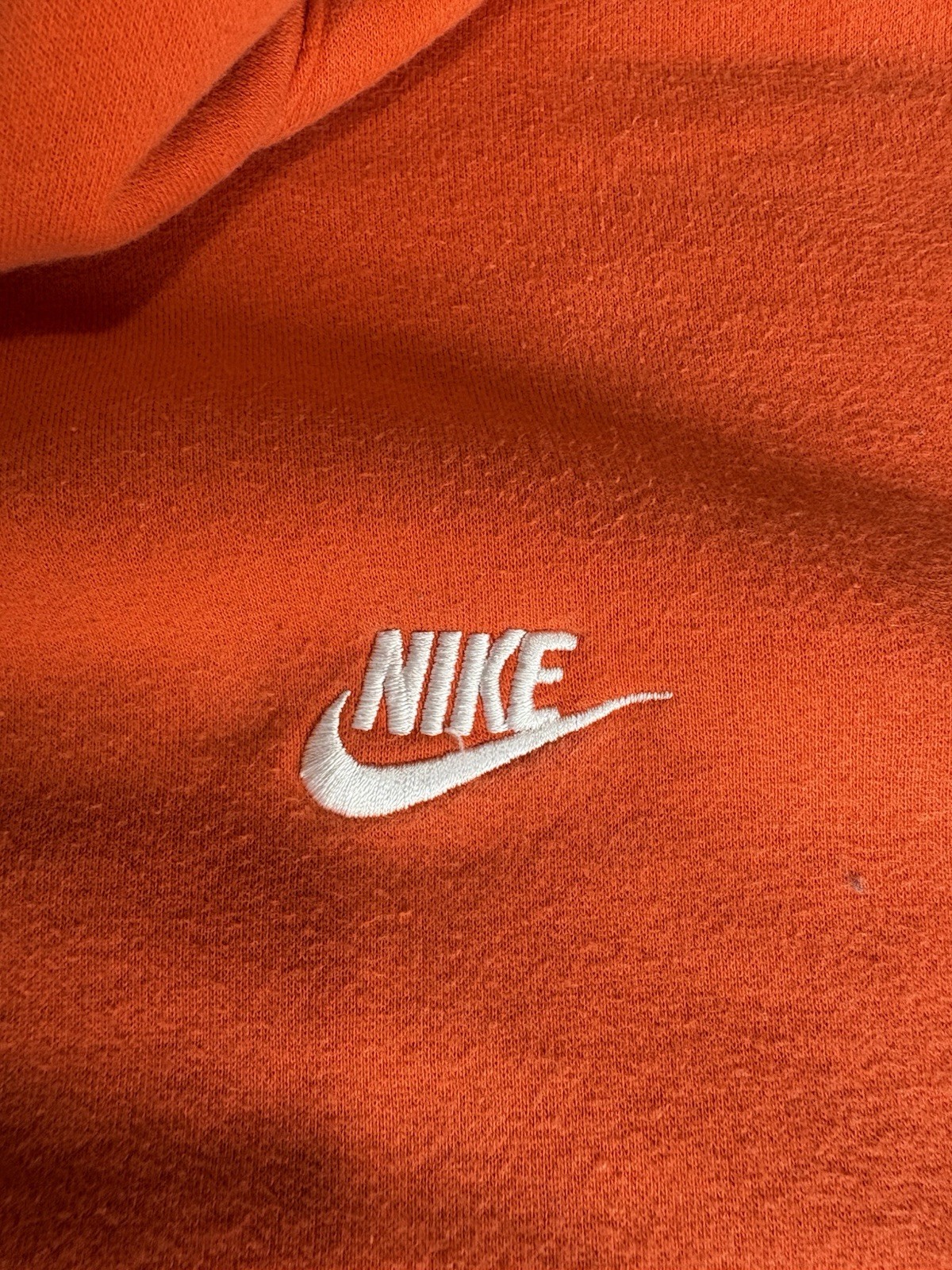 Nike Men’s Orange Embroidered Logo Fleece Pullover Hoodie Kangaroo Pocket sizeXL