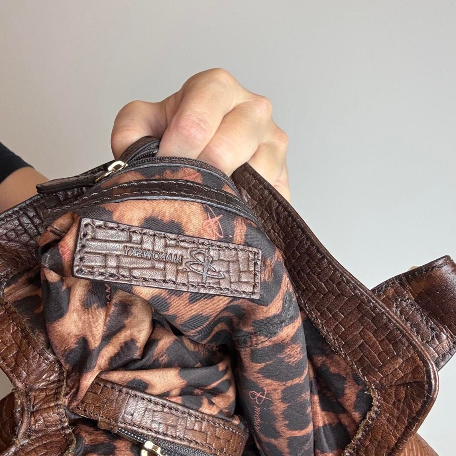 B. Makowsky Vintage Y2K Brown Leather Slouchy Hobo Bag with Gold Hardware