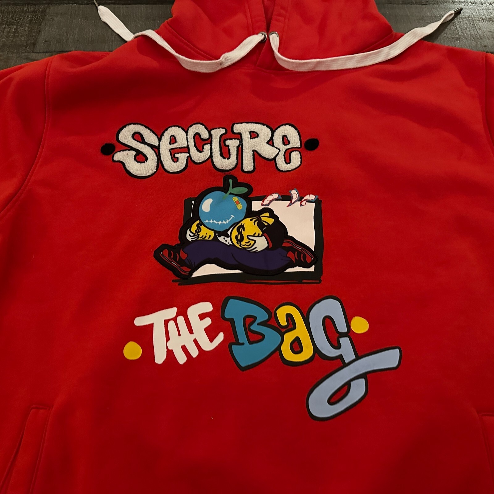 Secure the Bag – Bleecker & Mercer Red Sweatshirt size 2XL – Money Cash Stacks