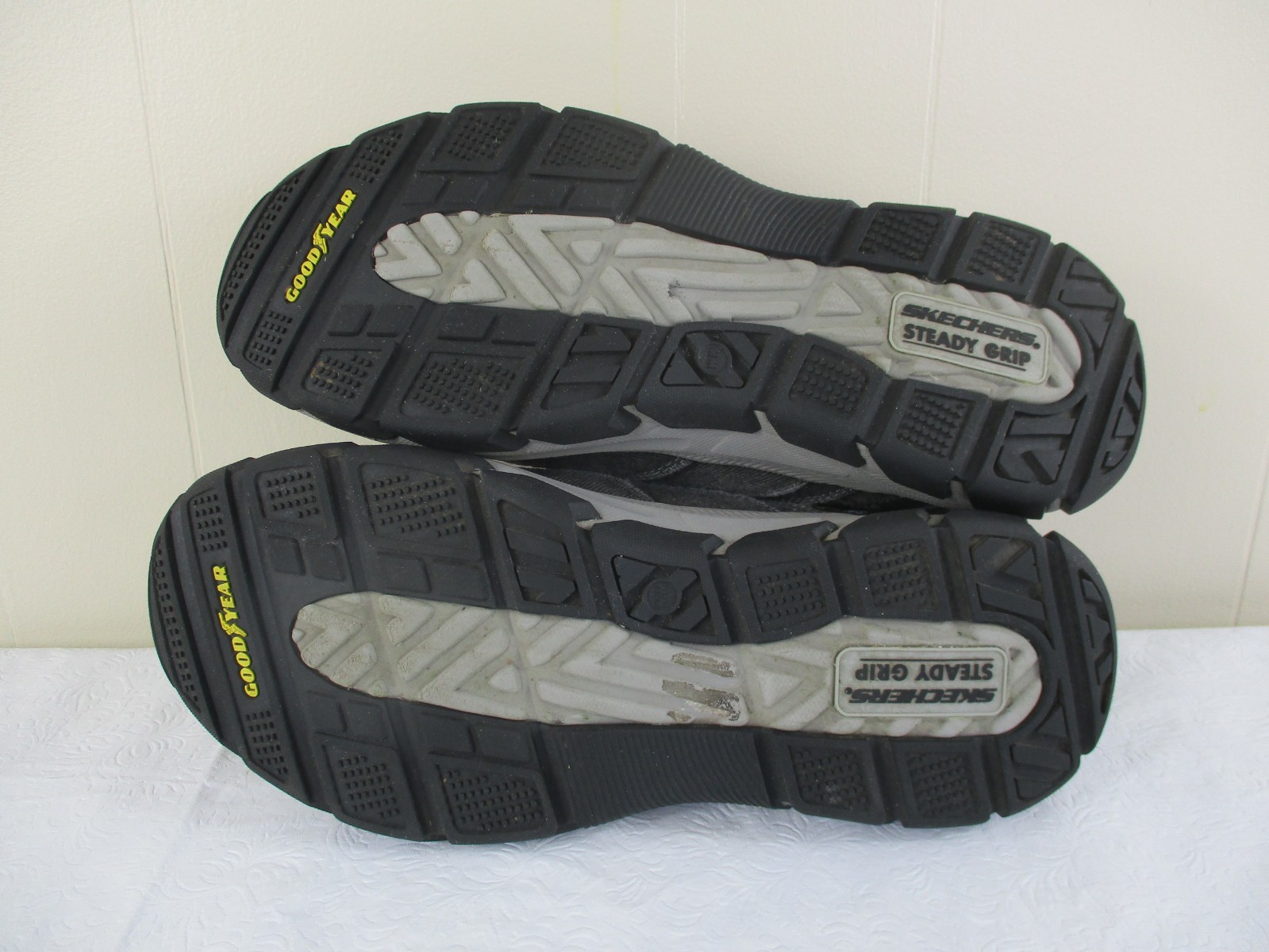 Skechers Slip-ins Men’s 12 Gray Canvas Shoes Respected Holmgren Extra Wide