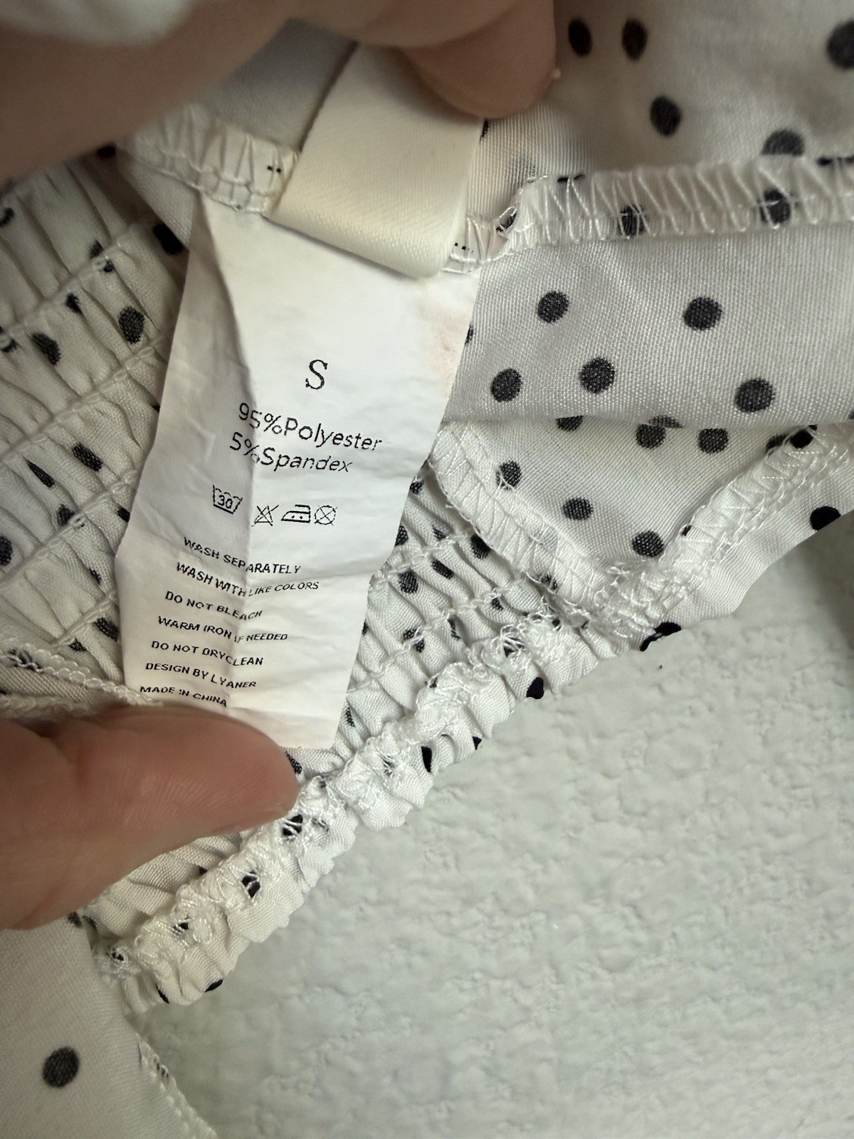 LYANER Women’s White Polka Dot Blouse Size Small