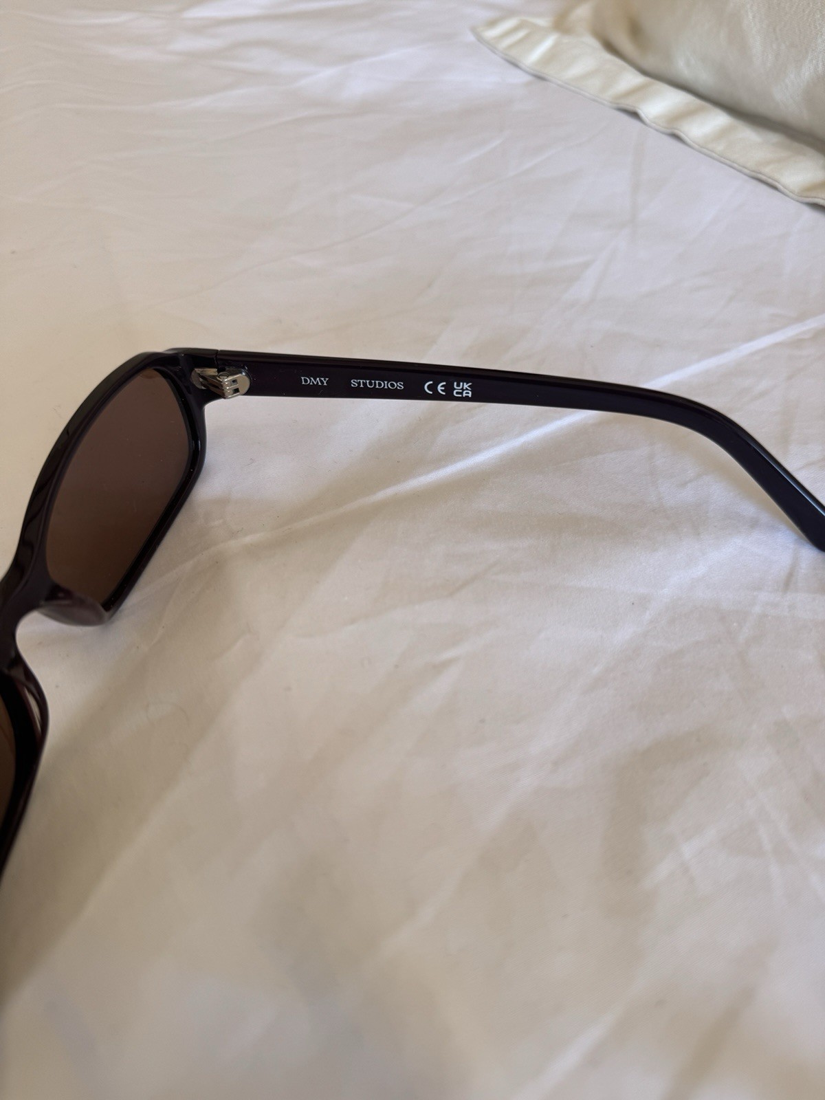 DMY STUDIOS DMY SUN100BU Women’s Rectangle Sunglasses Black/Brown Tinted