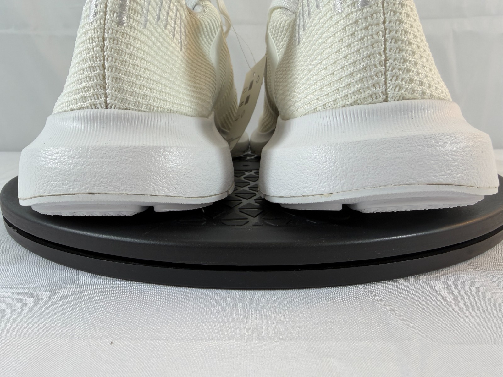 Adidas Shoes Mens 8.5 Swift Run Triple White B37725 Running Tennis Sneakers