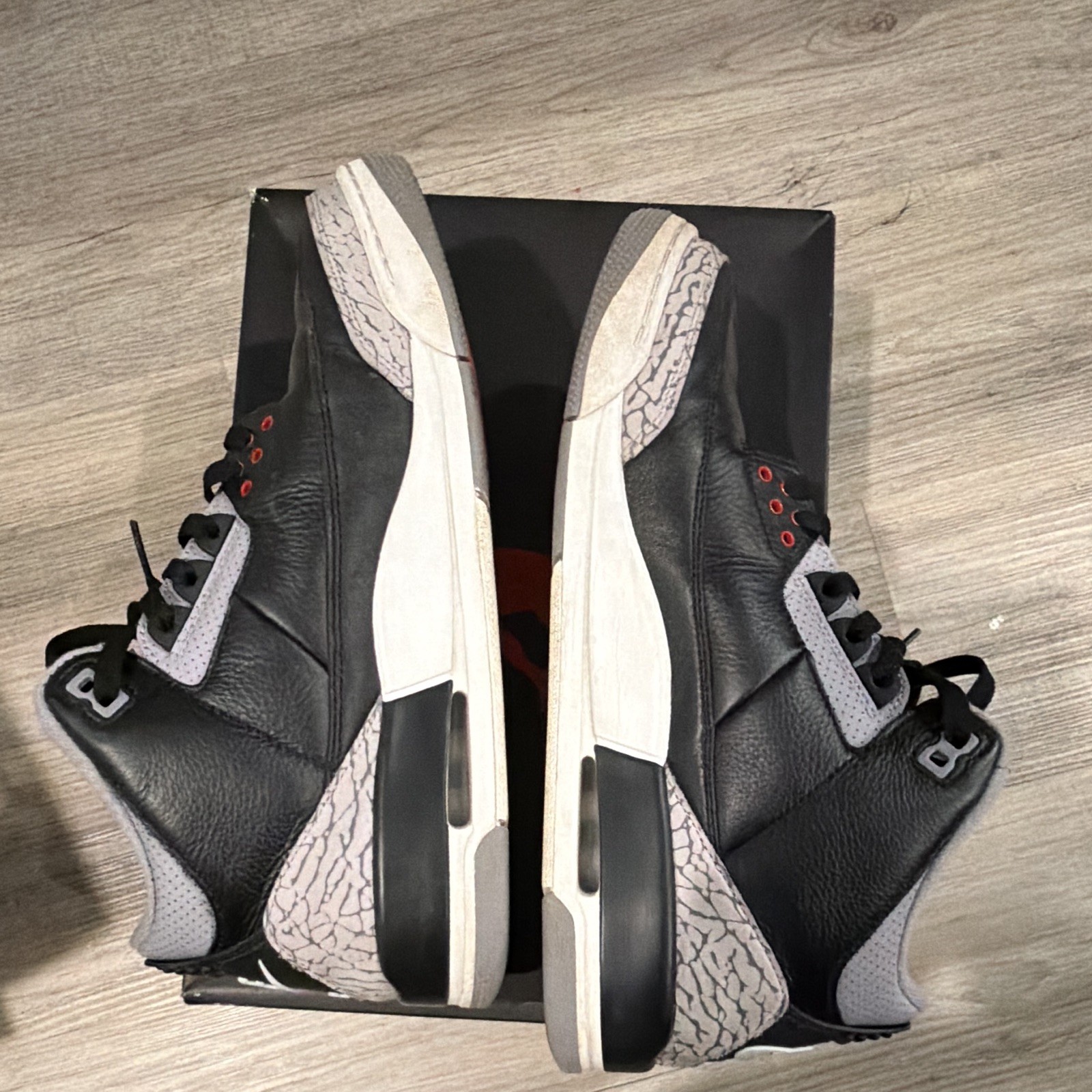 Air Jordan 3 Retro OG 2024 Black Cement used