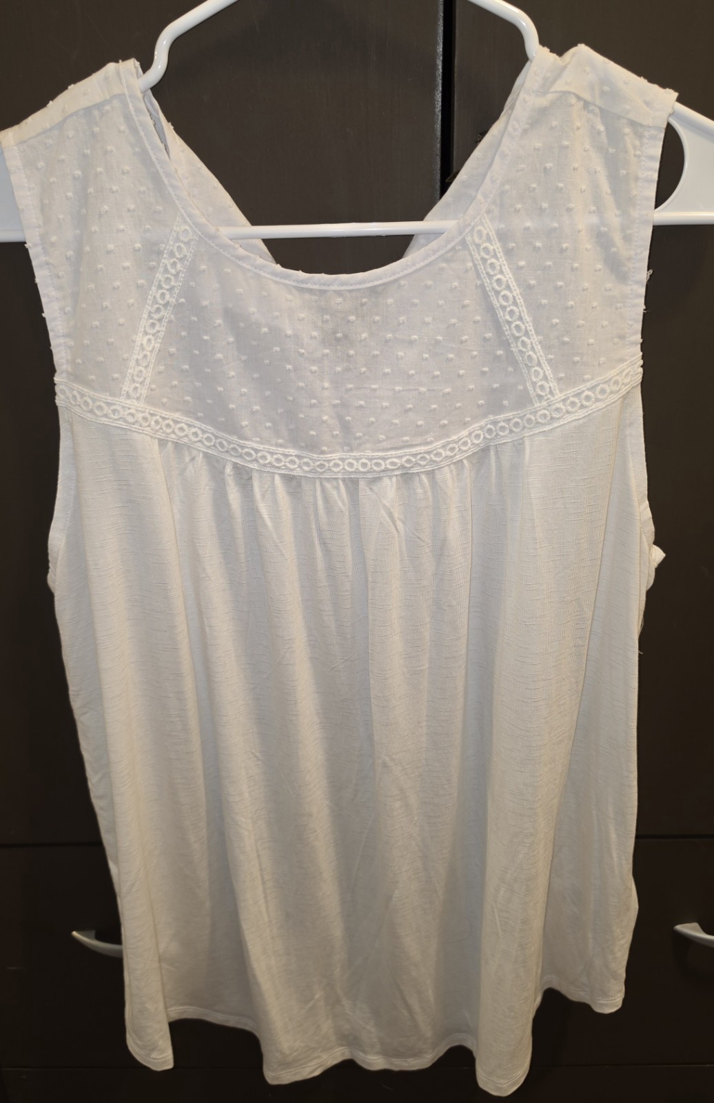 Dalia White Solid Sleeveless Tank Top Lace Yoke Round Neck Pullover Women Size L