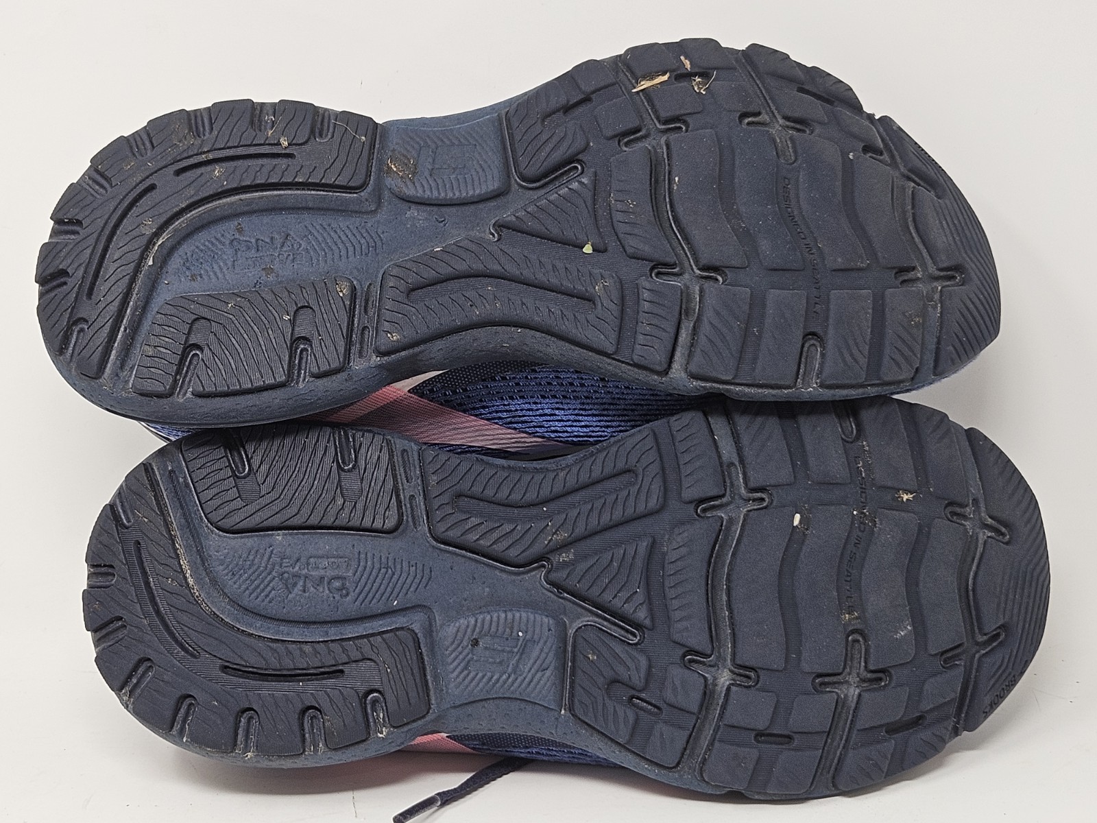 Brooks Ghost 15 Shoes Women’s 8.5 B Blue Peacoat Pink Running Athletic Sneakers