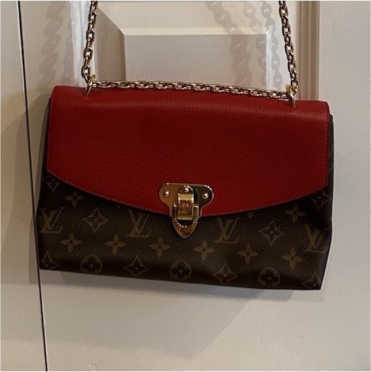 Louis Vuitton Monogram Flap Shoulder Bag Clasp Closure Gold Chain Brown/Red