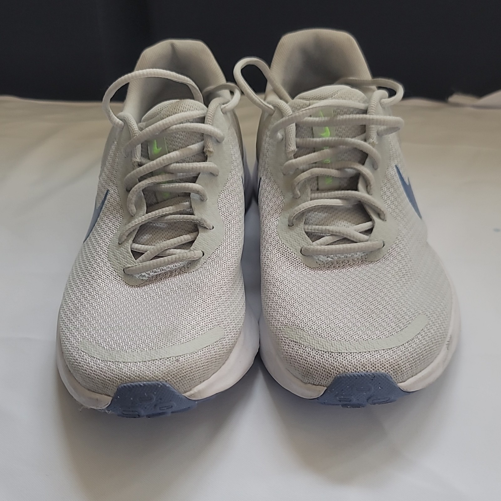 Nike Revolution 7 Photon Dust Gray/Blue Low Top Lace-Up Mesh Sneakers FB2208-001