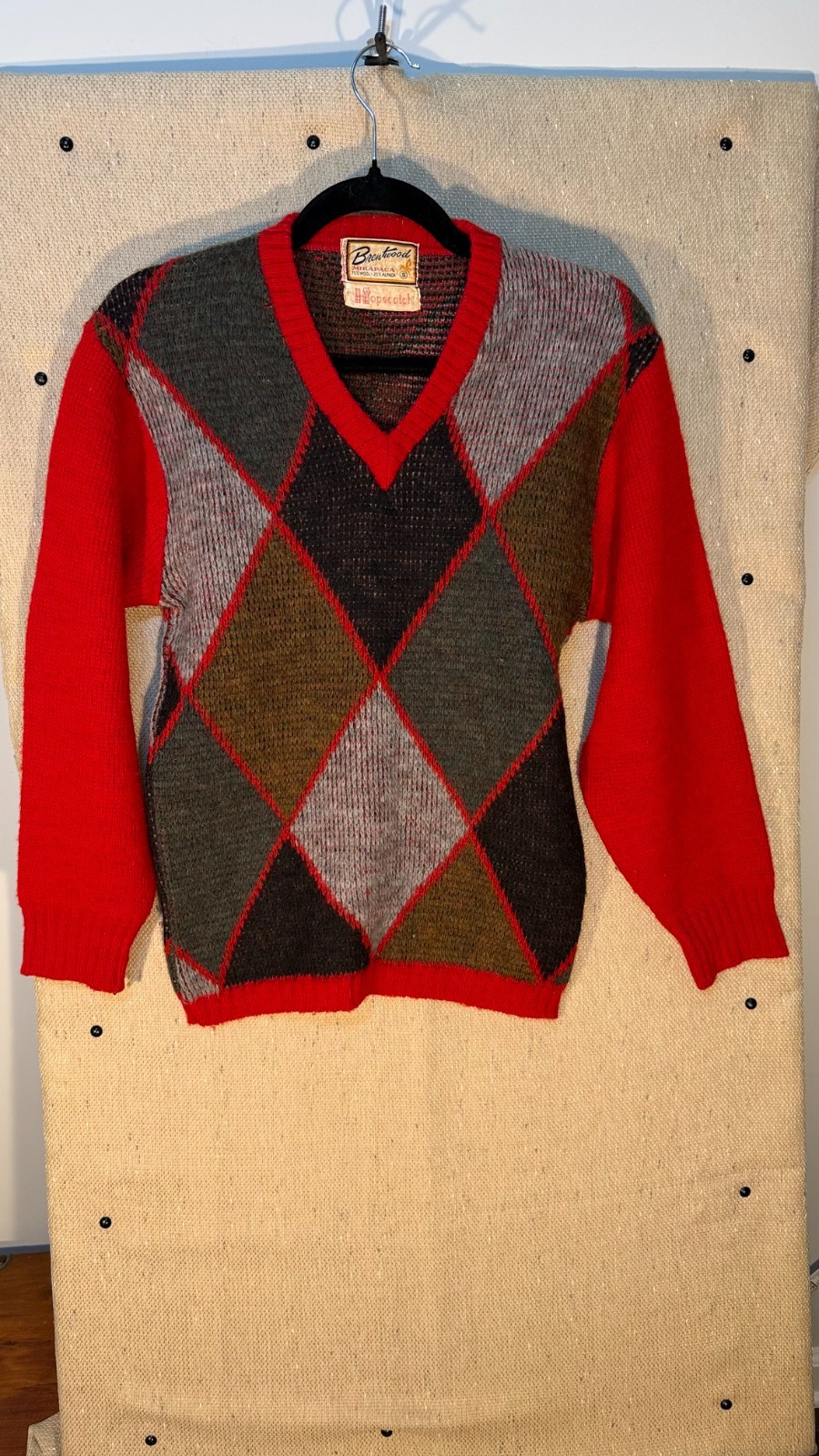 Vintage 1970s Brentwood Hopscotch Mirapaca Wool Alpaca Argyle V-Neck Sweater Men