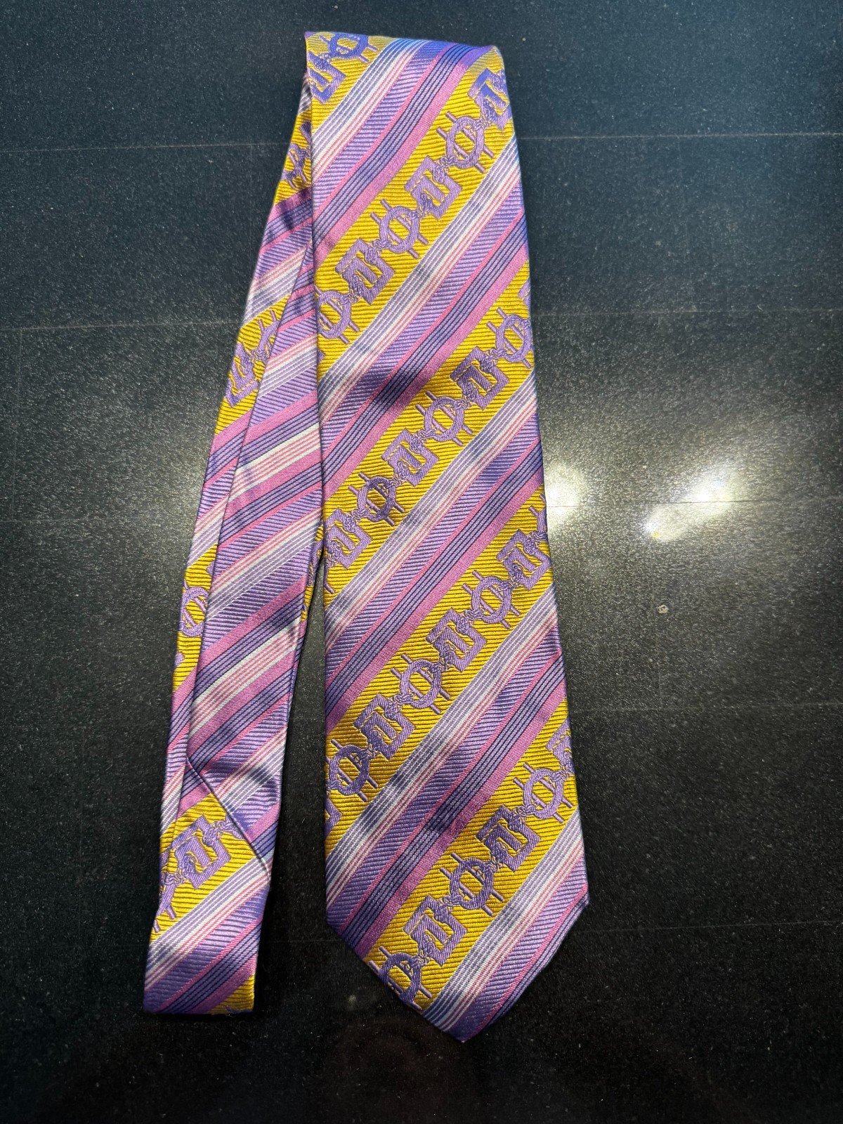 Vintage Gianni Versace Men’s 100% Silk Tie Geometric Purple Gold