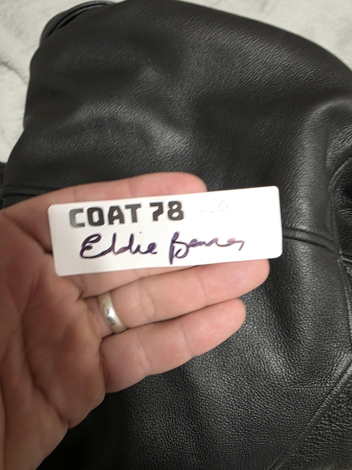 AKA Eddie Bauer Genuine Leather Jacket Mens Medium Black Bomber Full Zip Quilted