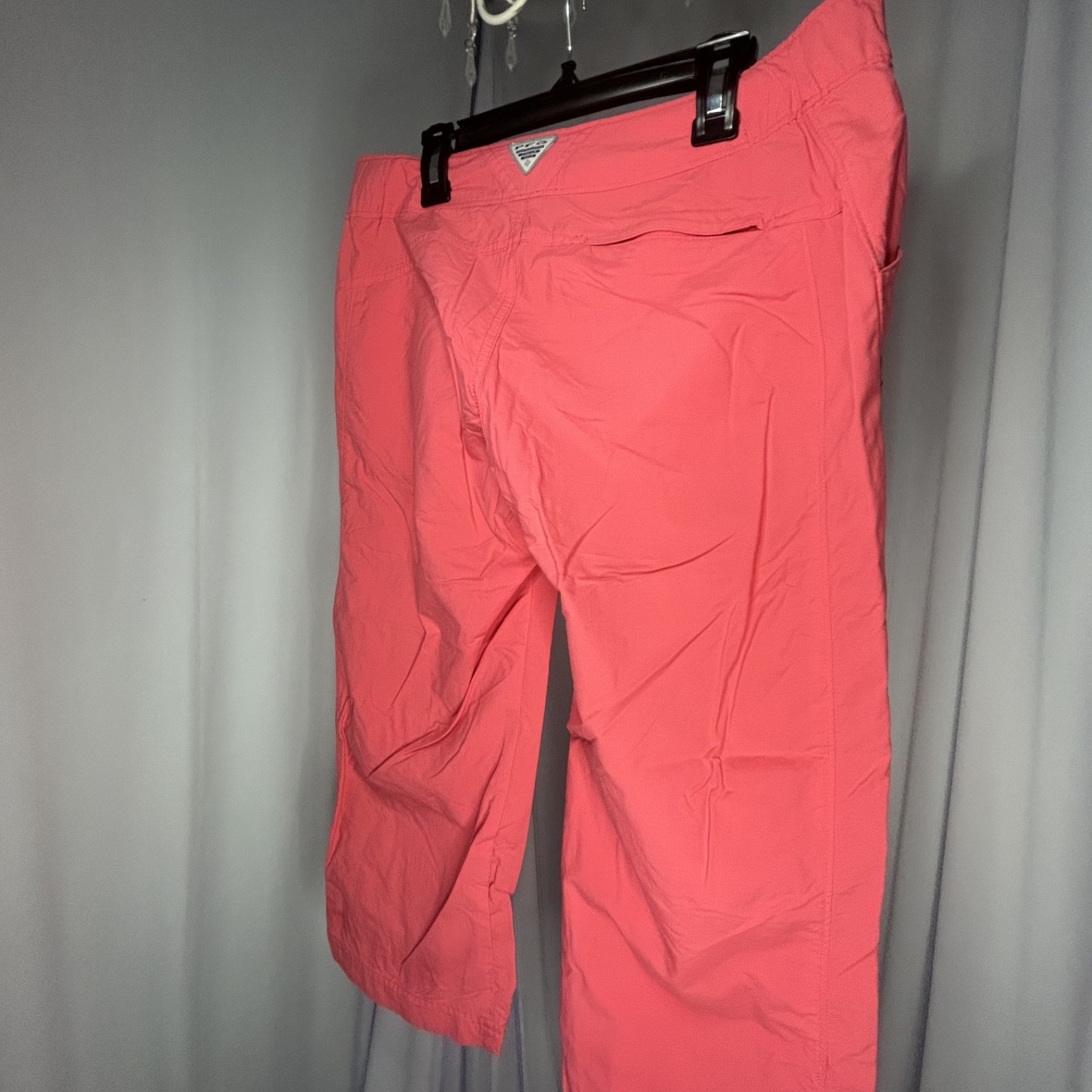 Columbia PFG Sz XS Suncast Capri Pants Nylon Omni Shade Coral Outdoor