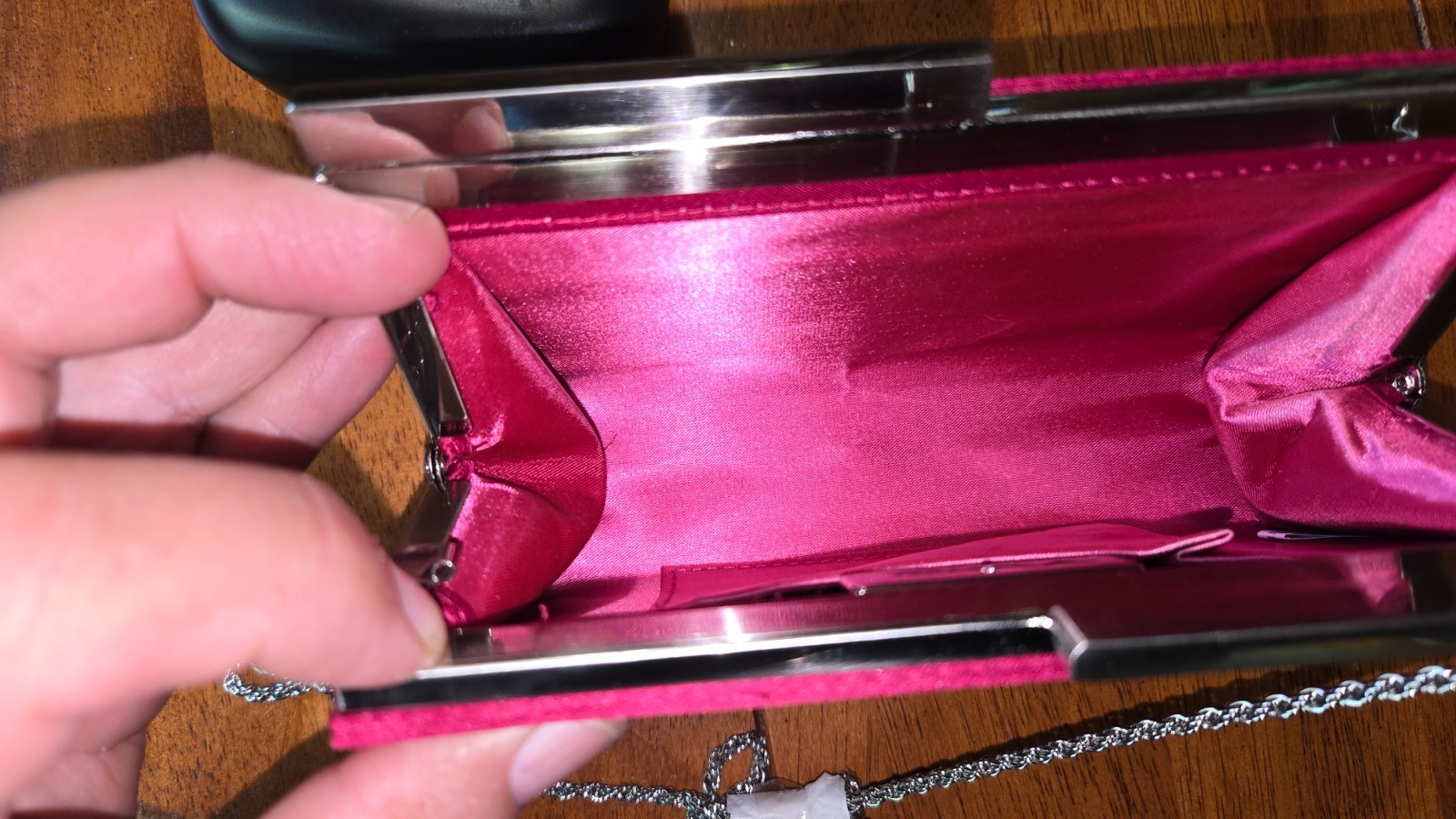 Magenta Nina Evening Clutch Gold Chain-Link Shoulder Strap & Snaps New With Tags