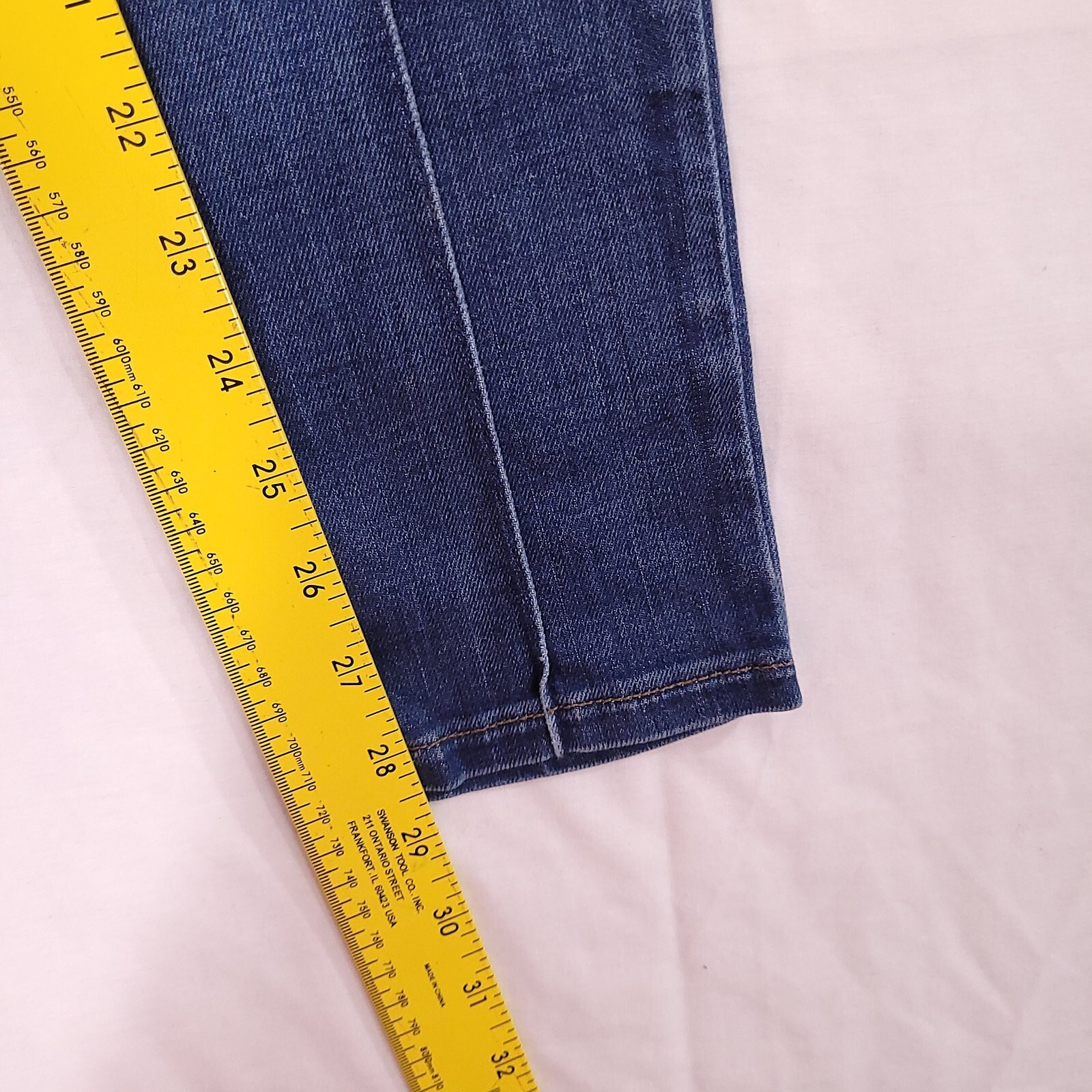 Guess Teens Juniors Denim Blue Pants Low Rise Skinny Size 25 (Actual 28 inches)