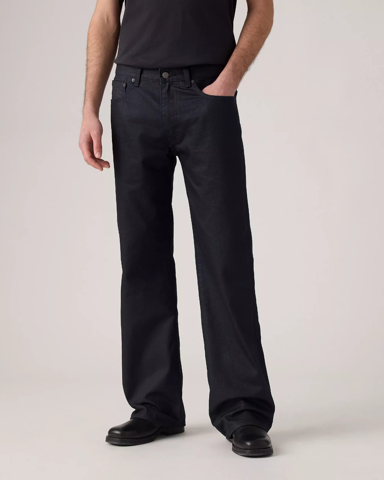 Levi’s Premium 567 Relaxed Flare Coated Men’s Jeans Inseam 32 – Retail $98