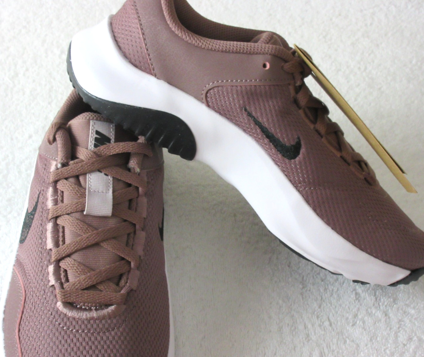 Women’s Nike Legend Essential 3 NN Training Shoes Smokey Mauve Purple Size 9 NIB