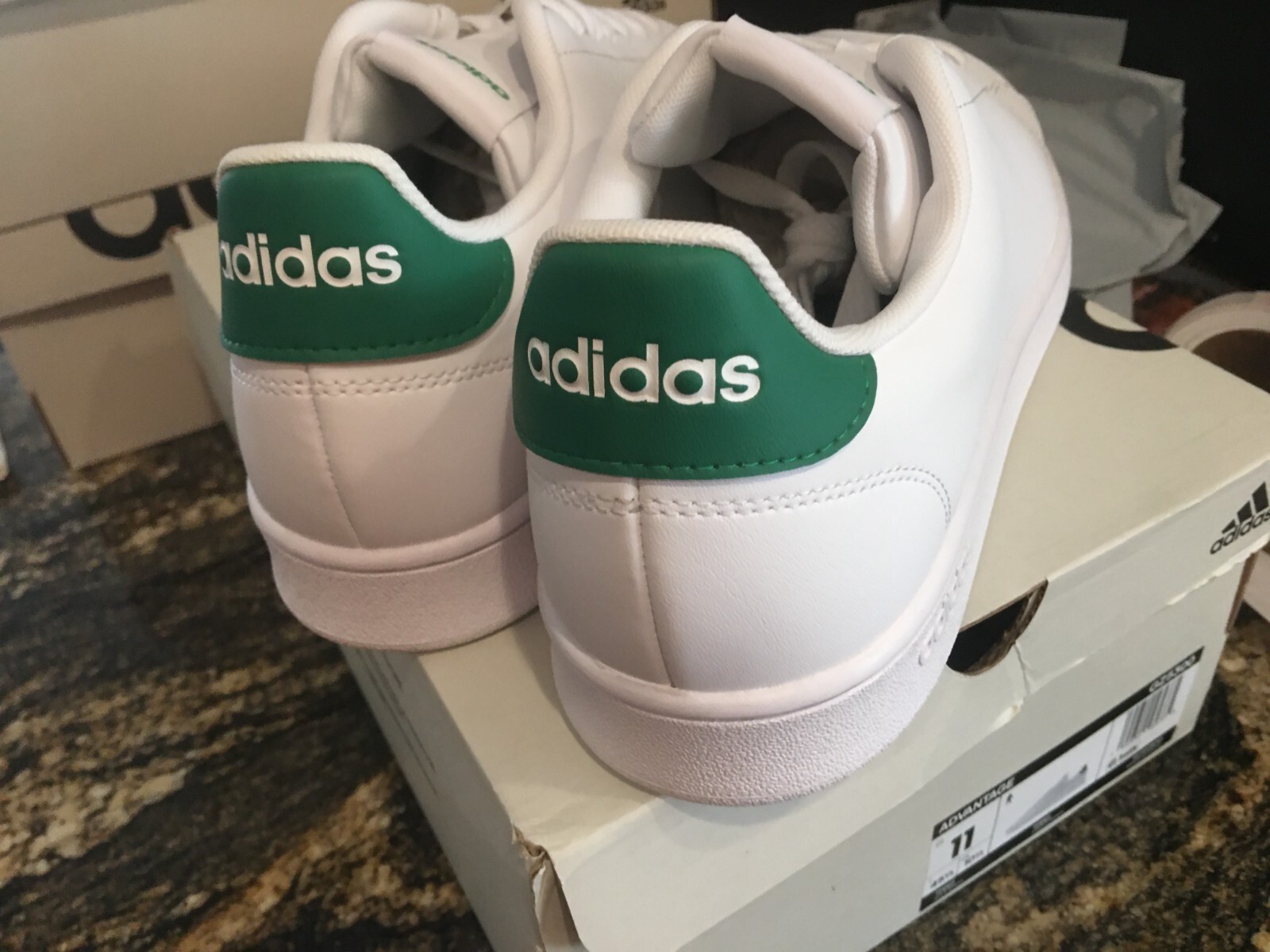 NEW Mens Adidas Advantage Sneakers Shoes, size 11