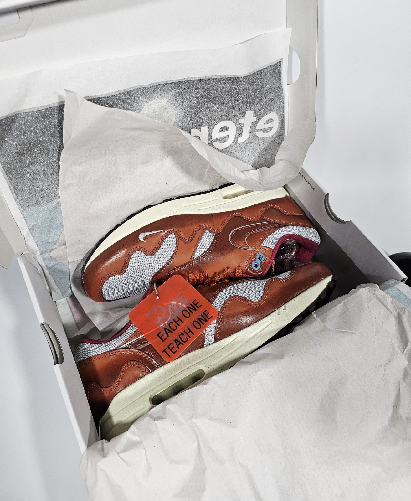 Patta x Nike Air Max 1 Waves Dark Russet US 8.5 UK 7.5 EUR 42cm 26.5 New OG All