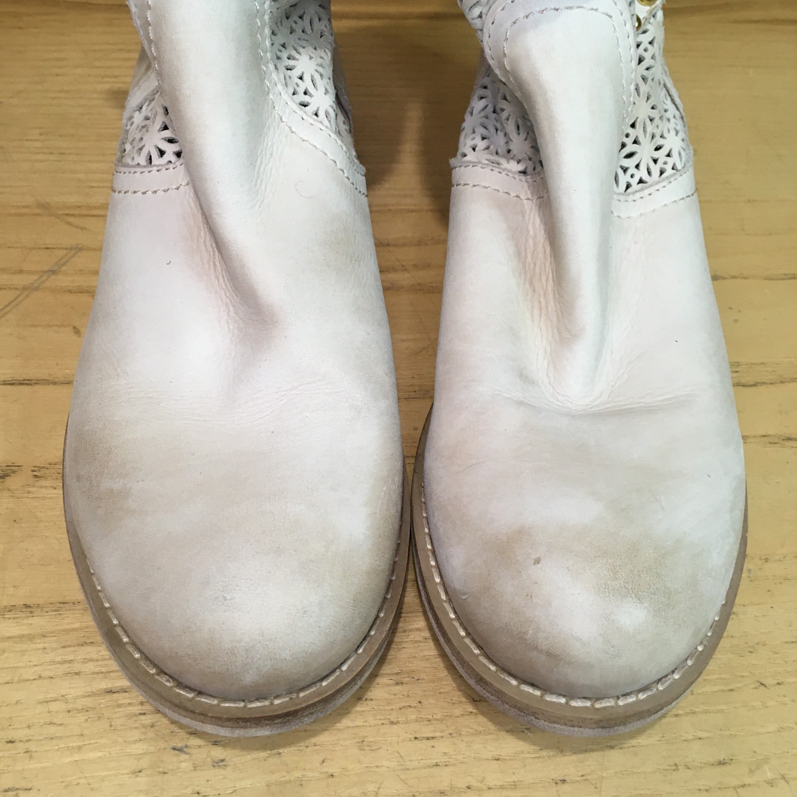 Max & Moi By Lederer Tan Ivory Perforated Leather womens Boot EU 40 US 9-9.5