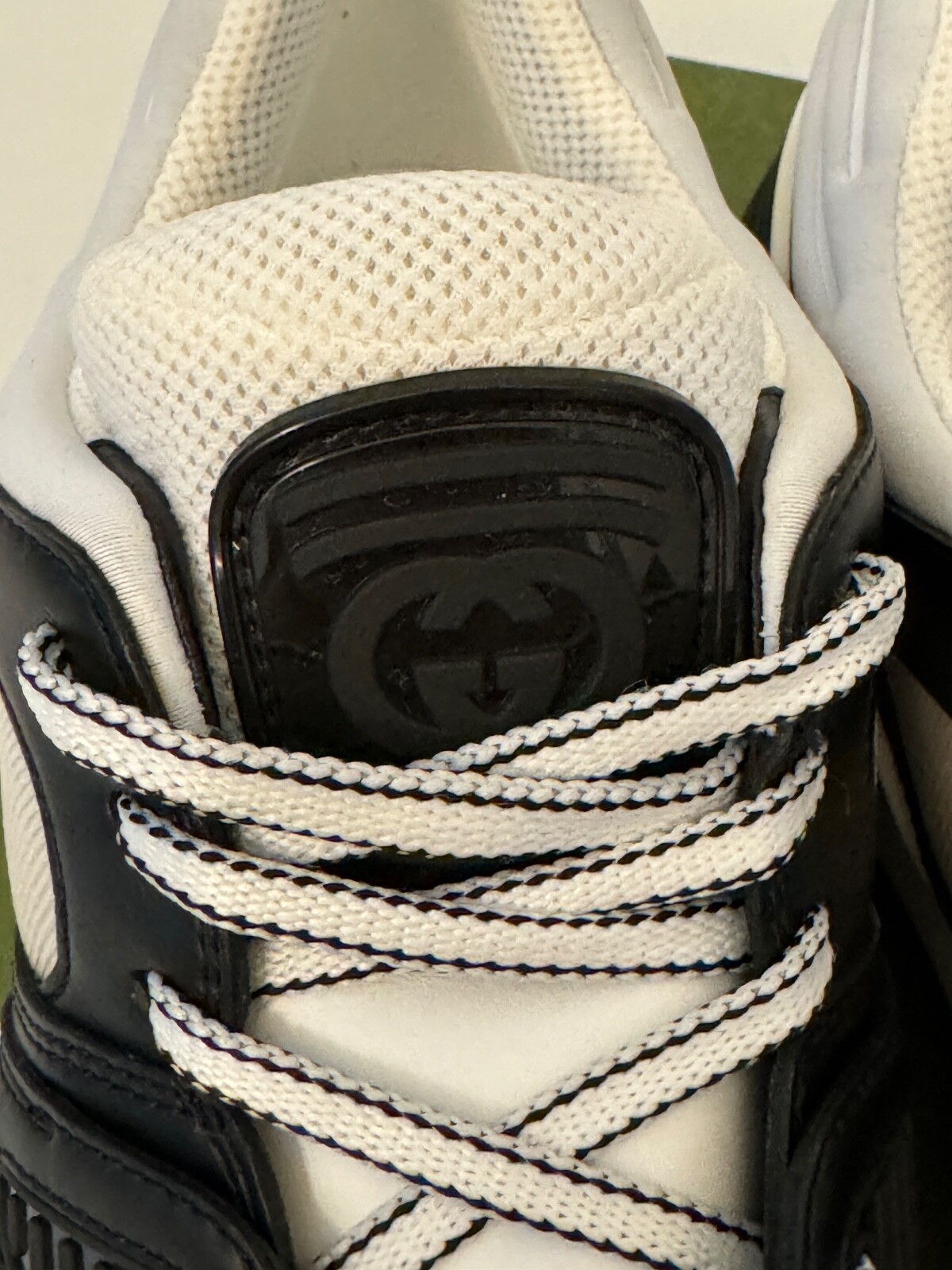 Gucci Basket Demetra Black White Leather Sneakers Womens size 41eu 11 US