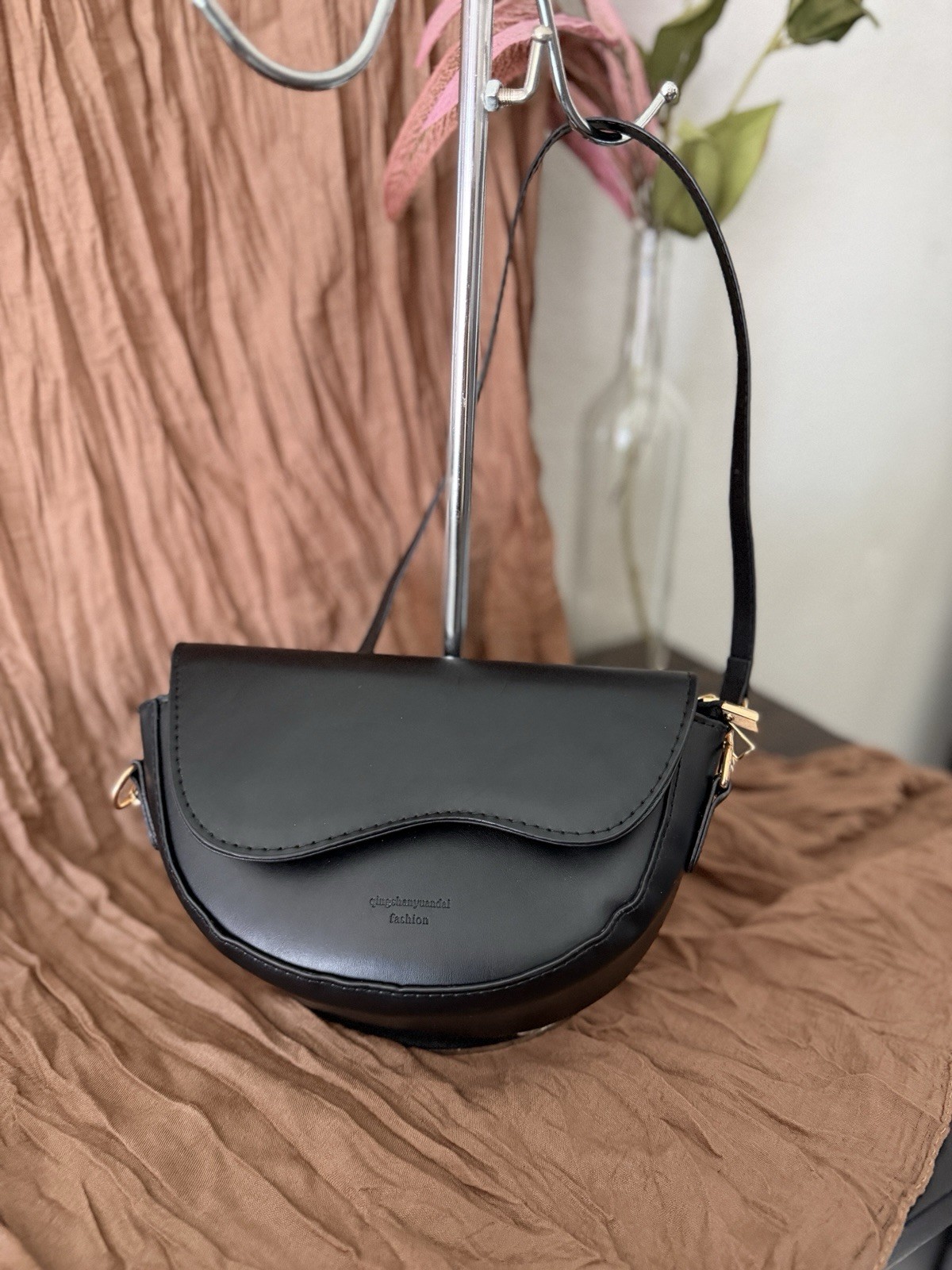Flap Saddle Hand/Shoulder/Crossbody Purse Compact Black Faux Leather New