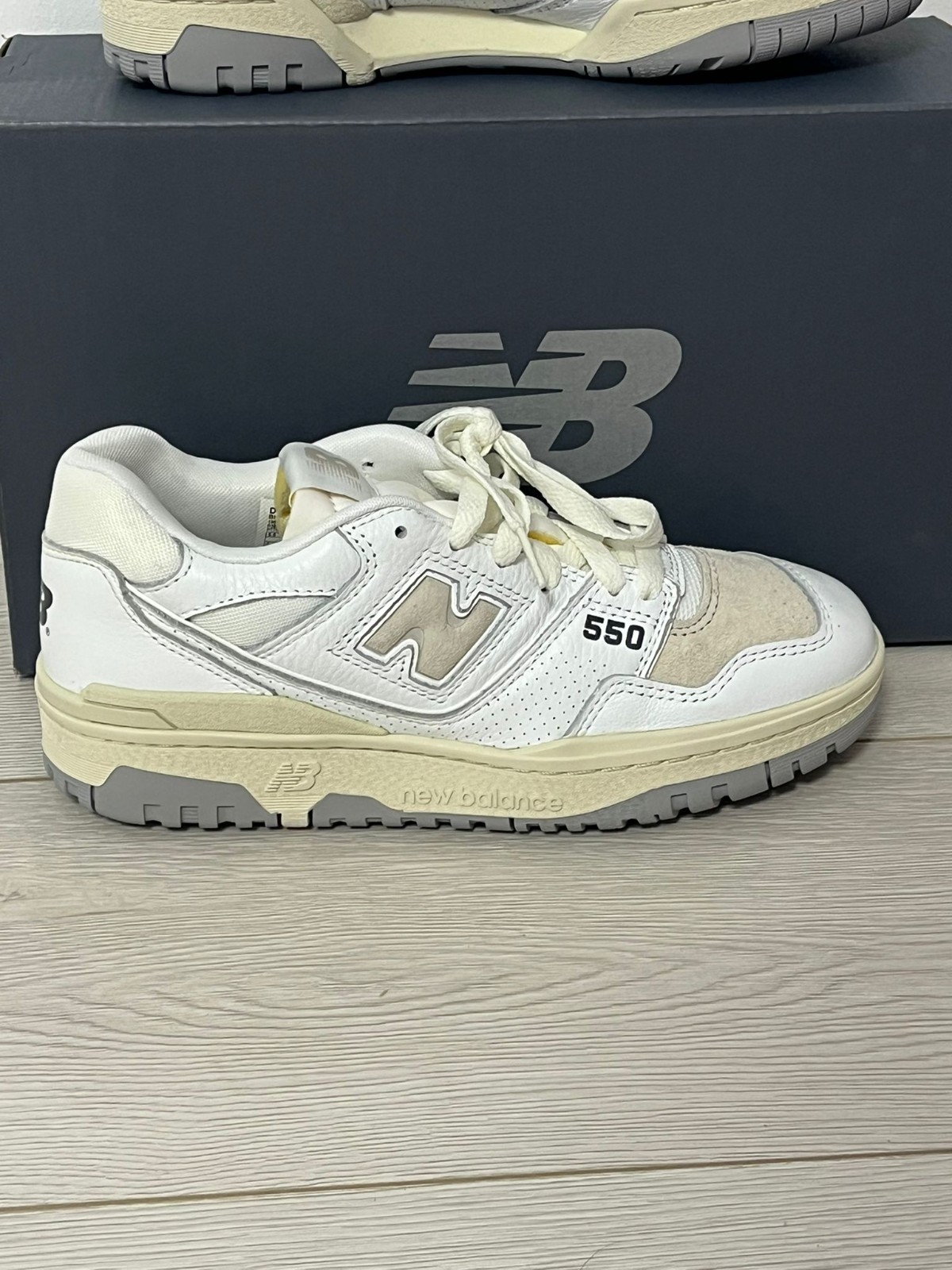 Size 5.5 – New Balance 550 White Timberwolf