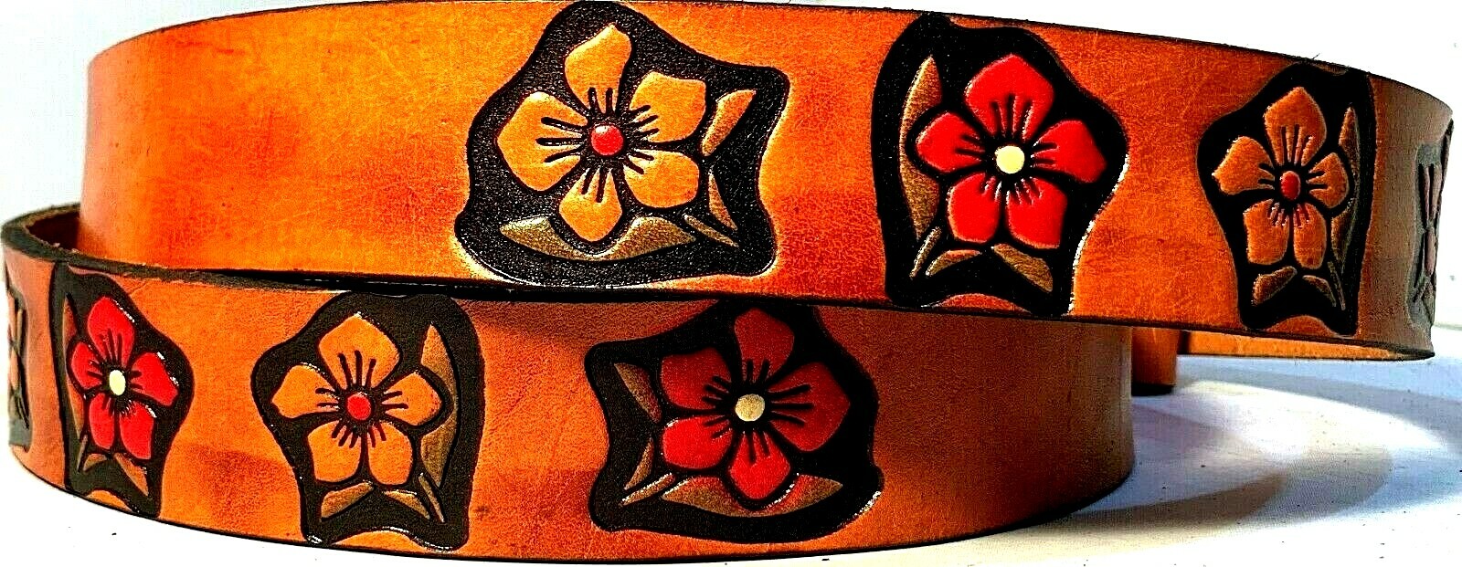 WOMEN’S FLOWERS NATURE EMBOSSED GENUINE COWHIDE LEATHER BELT SIZE 26-48 USA MADE