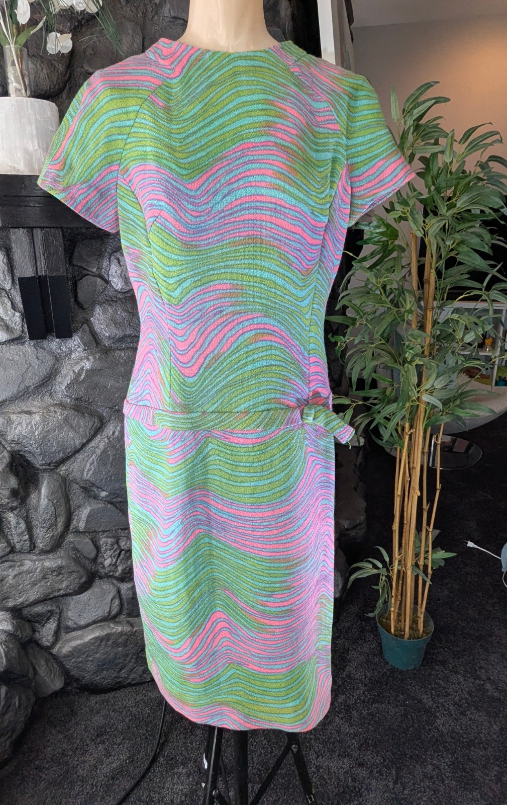 Vtg 70s EVANSTON Ruth McCulloch Hubbard Woods Sheath Dress Neon Tiger Stripe