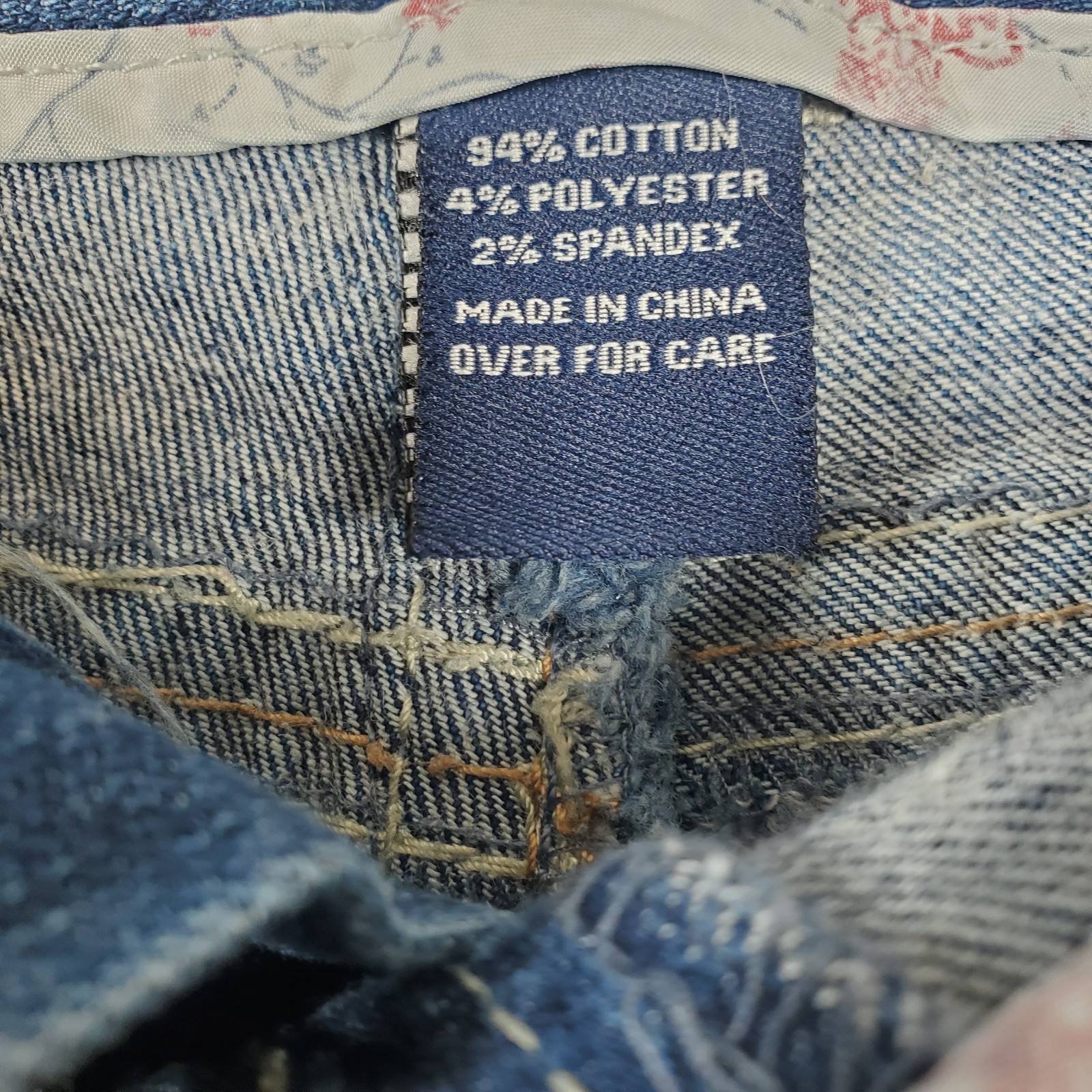 Amethyst Jeans Junior Womens 30×17 Blue Denim Capri Distressed