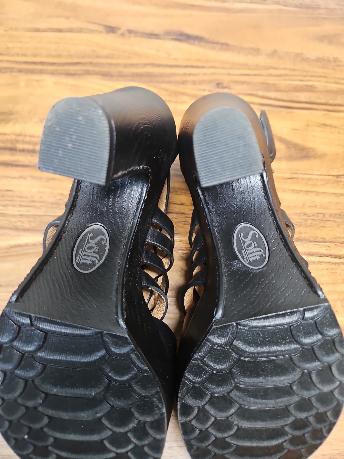 Sofft Ohanna Black Vowen Leather Heel Sandals Womens Size 7M