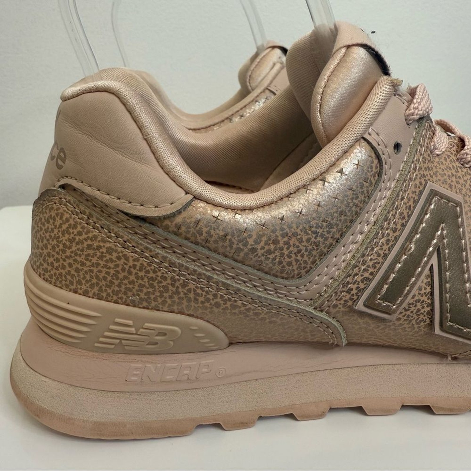 New Balance 574 Pebbled Metallic Leather Sneaker Women’s Sz 7.5 Pink Rose Gold