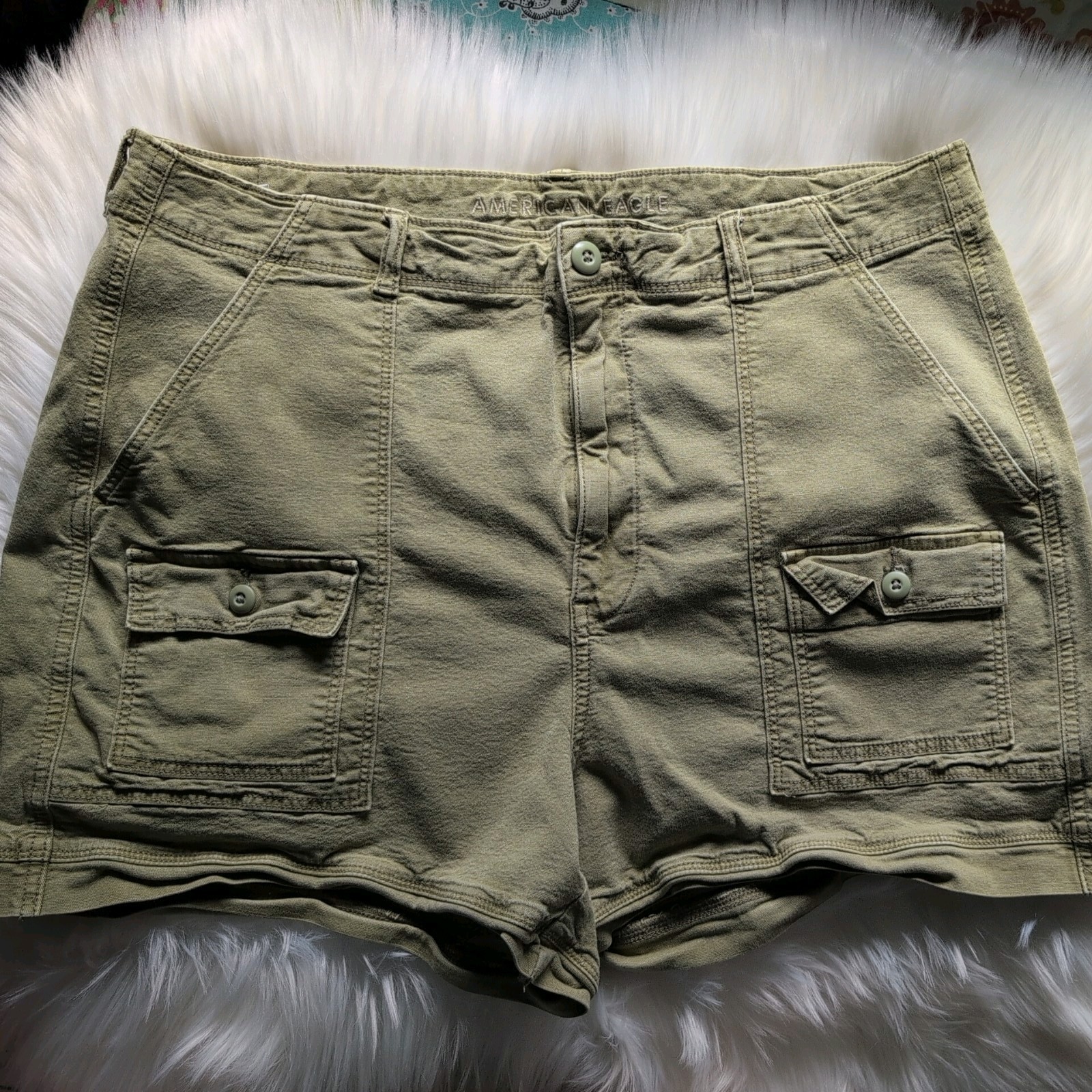 American Eagle ✨ Highest Rise 90s Boyfriend Shorts Womens 18 Green Stretch Cargo